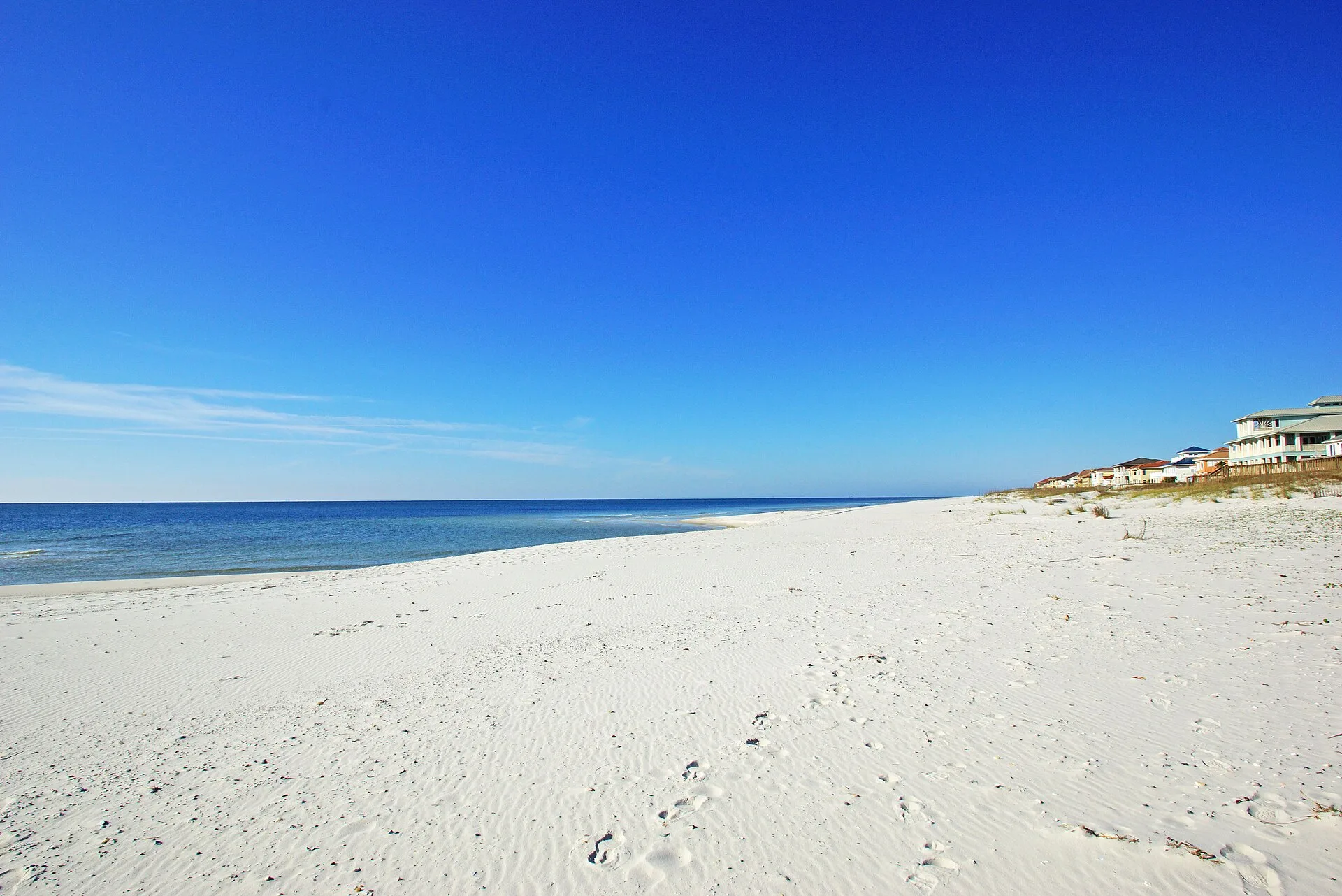 A white-sand Gulf Coast beach in Alabama