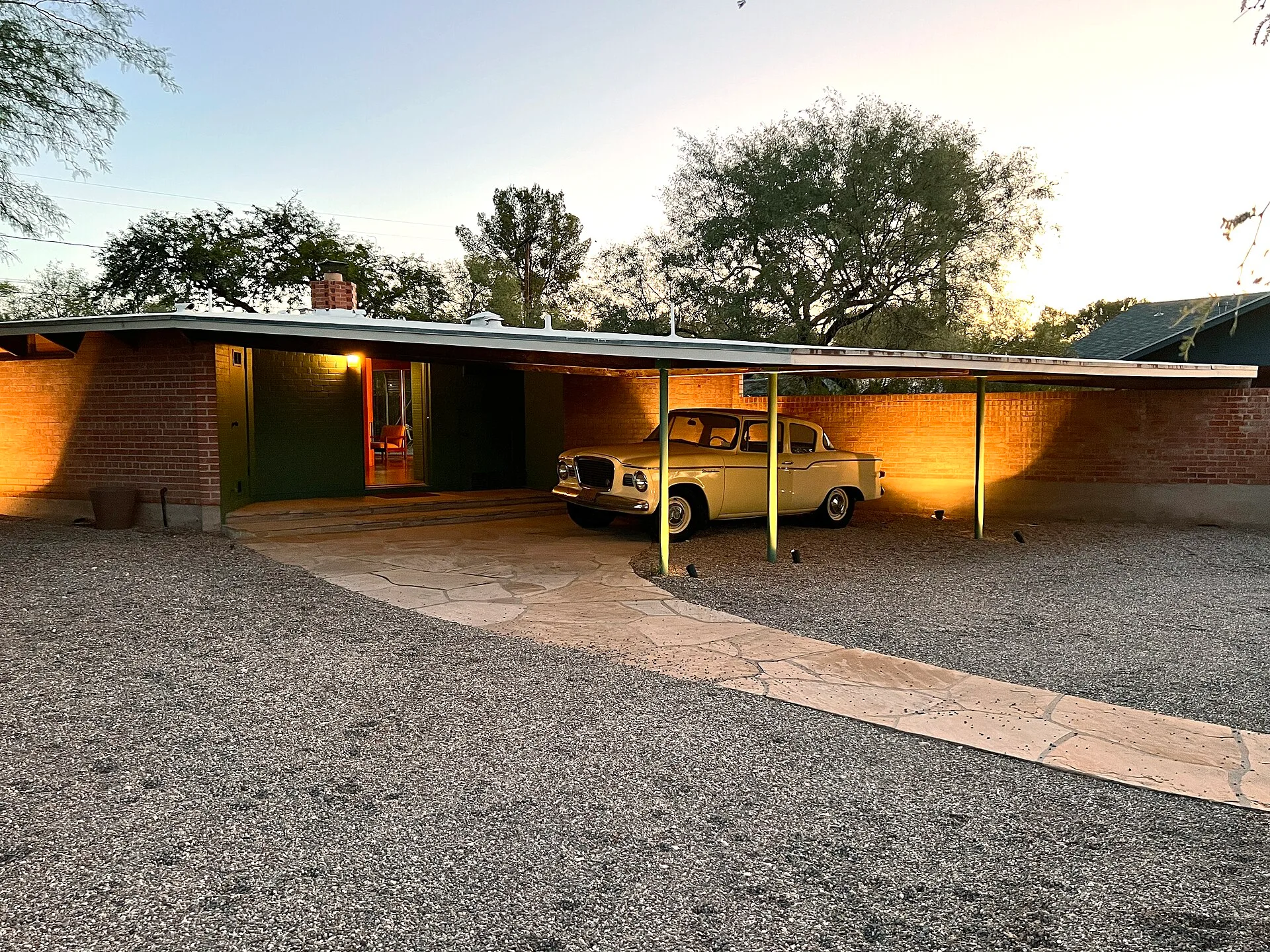 A desert-modern home in Tucson, Arizona