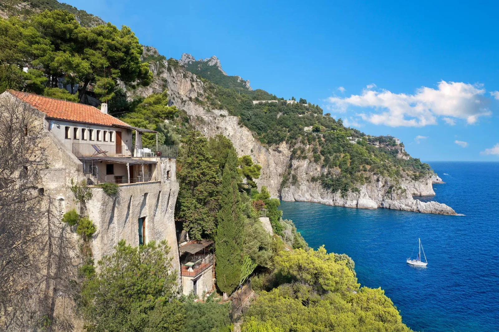 Sea-view house or coastal villa in Calabria