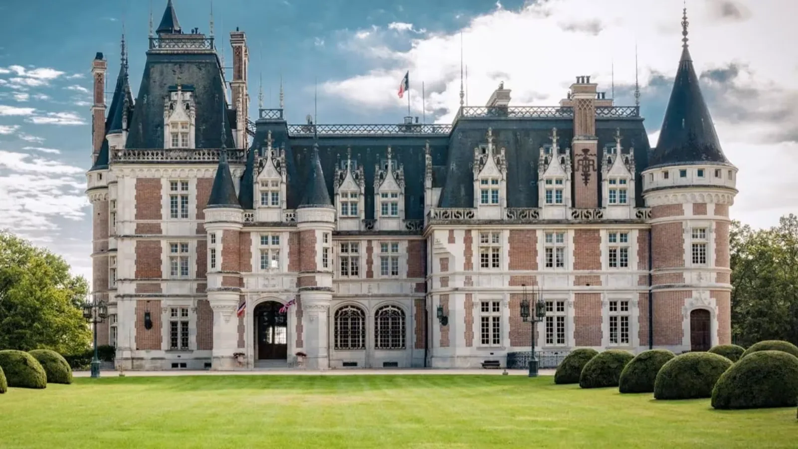 Loire Valley château with classic exterior and formal grounds