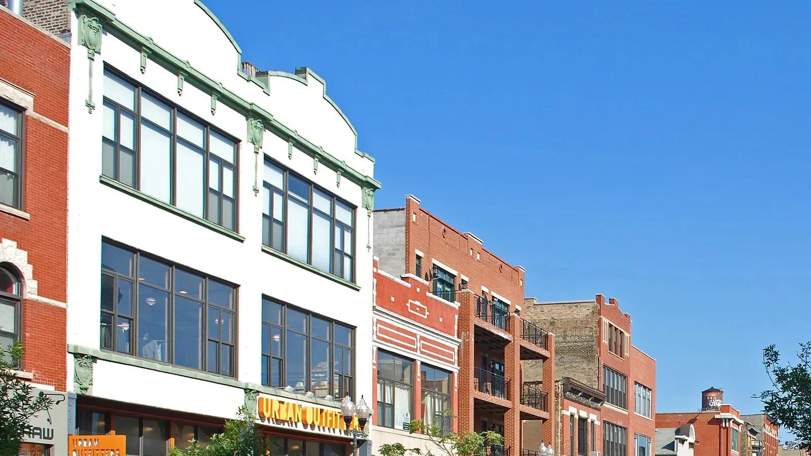 Historic streetscape in Chicago's Wicker Park, a lively walkable neighbourhood popular with young professionals