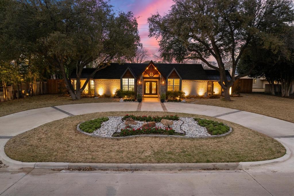 4 beds bed 5 baths bath in 5505 Northaven Rd, Dallas, TX 75229 - Photo 2