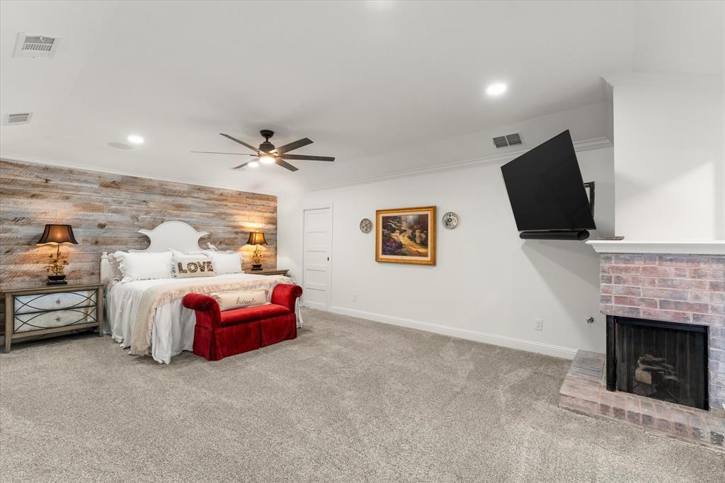 4 beds bed 5 baths bath in 5505 Northaven Rd, Dallas, TX 75229 - Photo 12