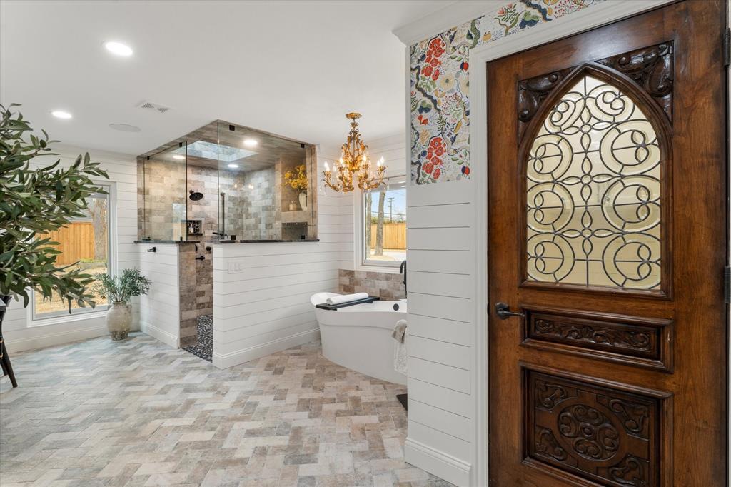 4 beds bed 5 baths bath in 5505 Northaven Rd, Dallas, TX 75229 - Photo 13