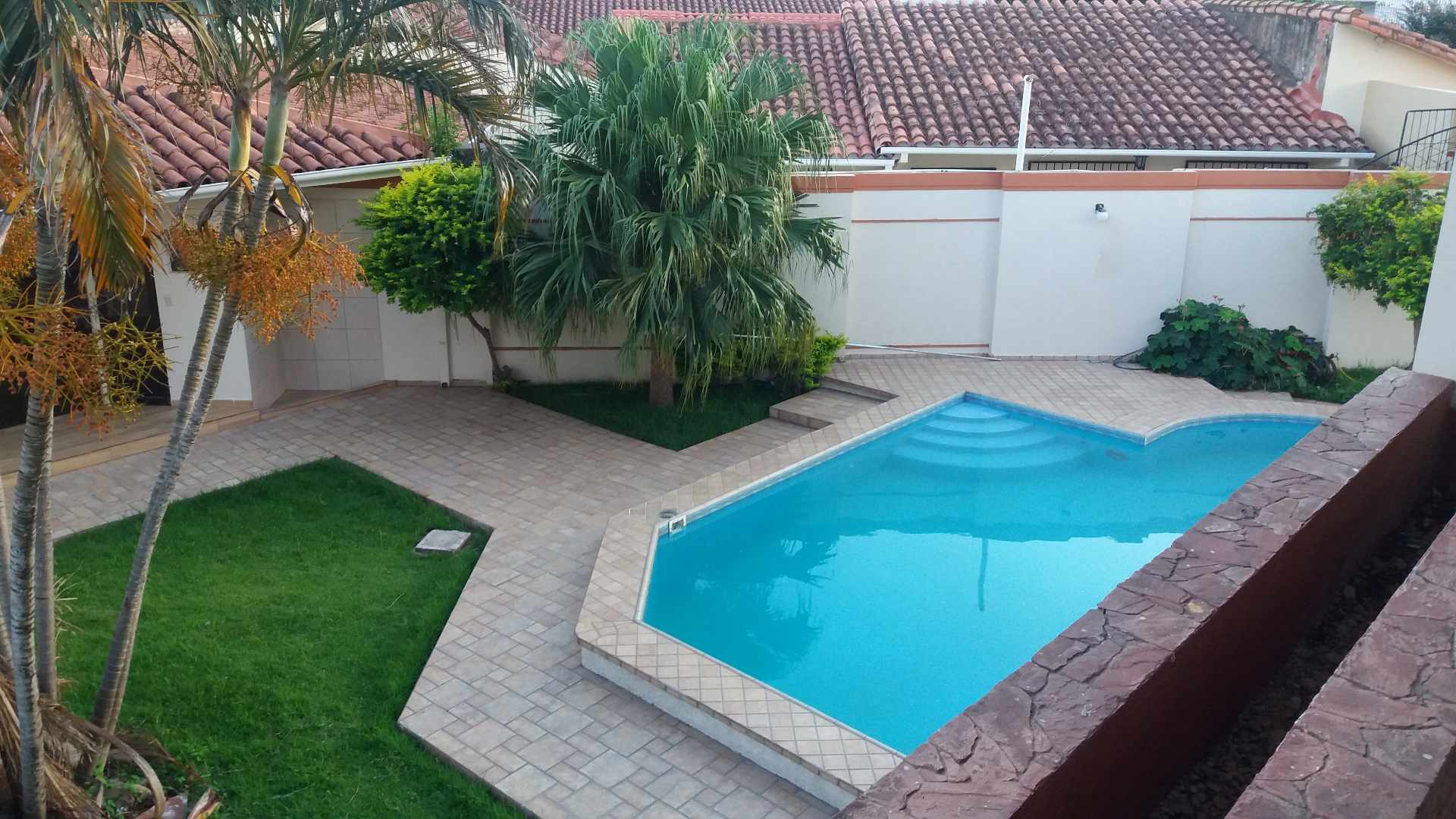 HERMOSA CASA EN VENTA - SANTA CRUZ - ZONA ZOO - Photo 4