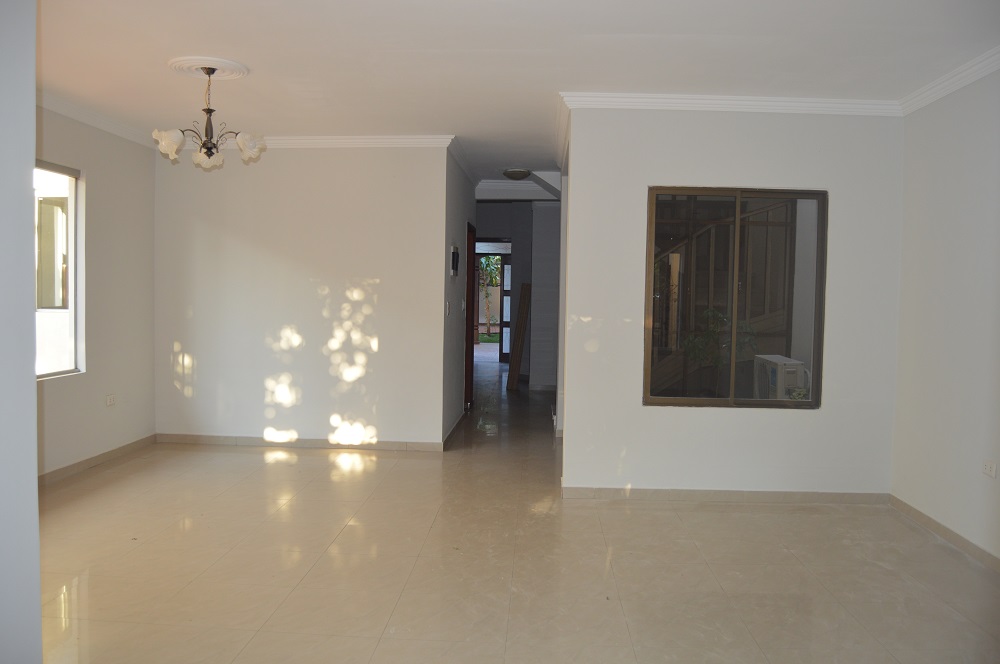 CASA DE 2 PLANTAS, 5 DORMS EN CANAL COTOCA - Photo 8