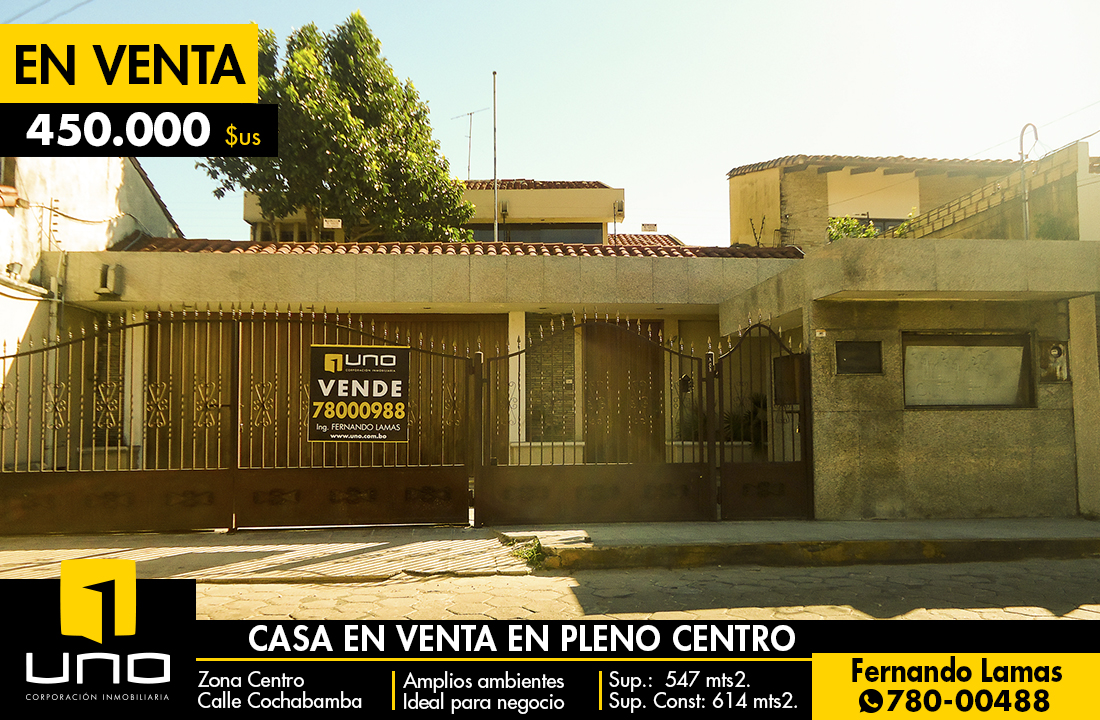 Casa en el centro ideal para negocio.