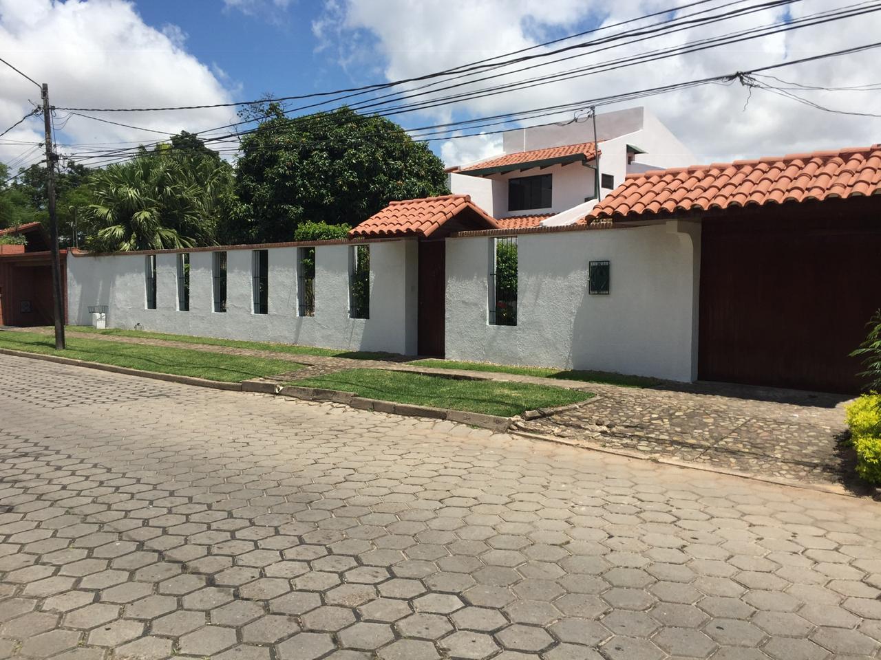 CASA EN VENTA - ZONA SUR - 2do: ANILLO - Photo 2