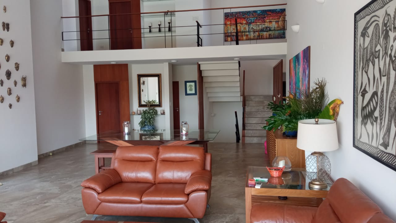 Hermosa casa de Estilo de 520m2 en el Urubó Golf - Photo 10