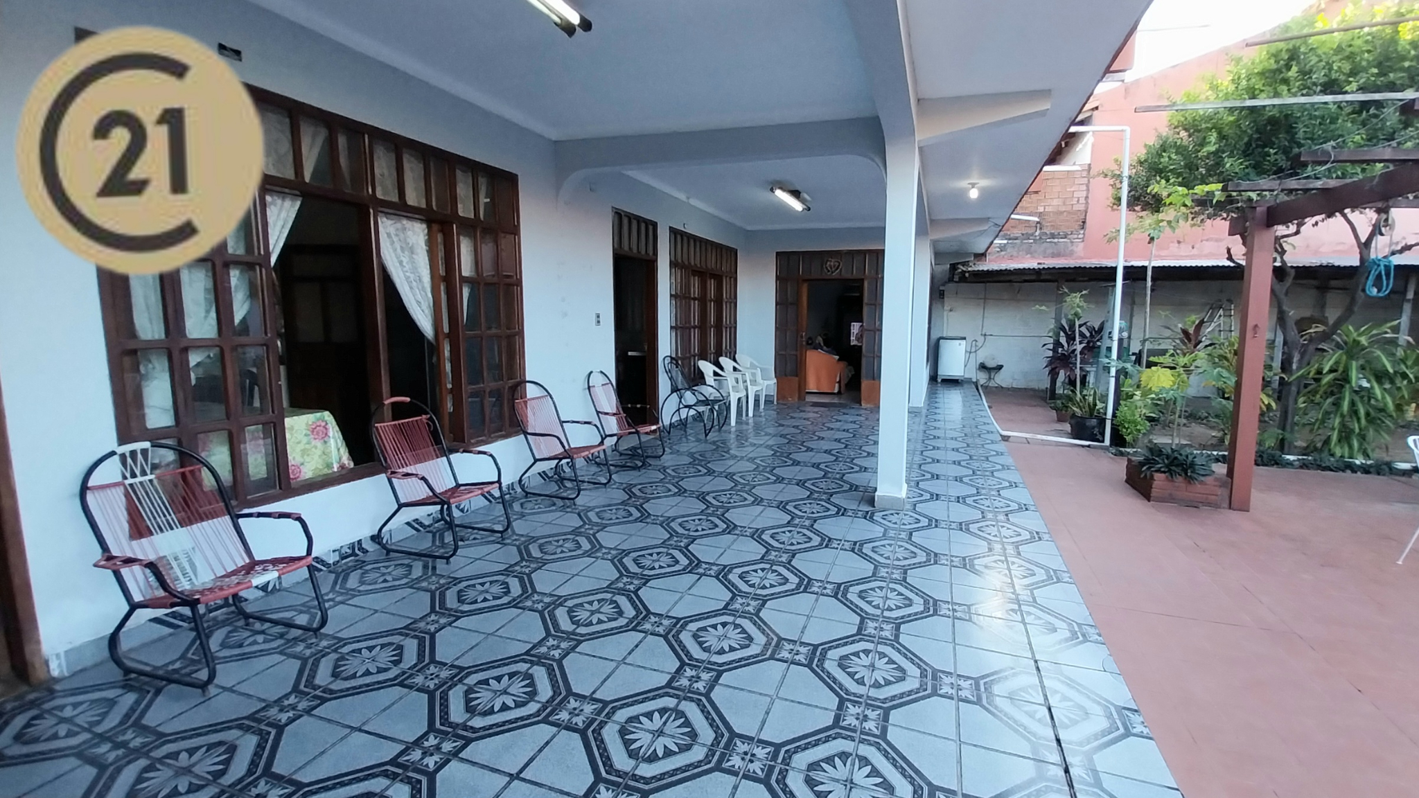 EN VENTA, ZONA ESTE, CASA DE 4 HABITACIONES: VIVIENDA Y NEGOCIO - Photo 18
