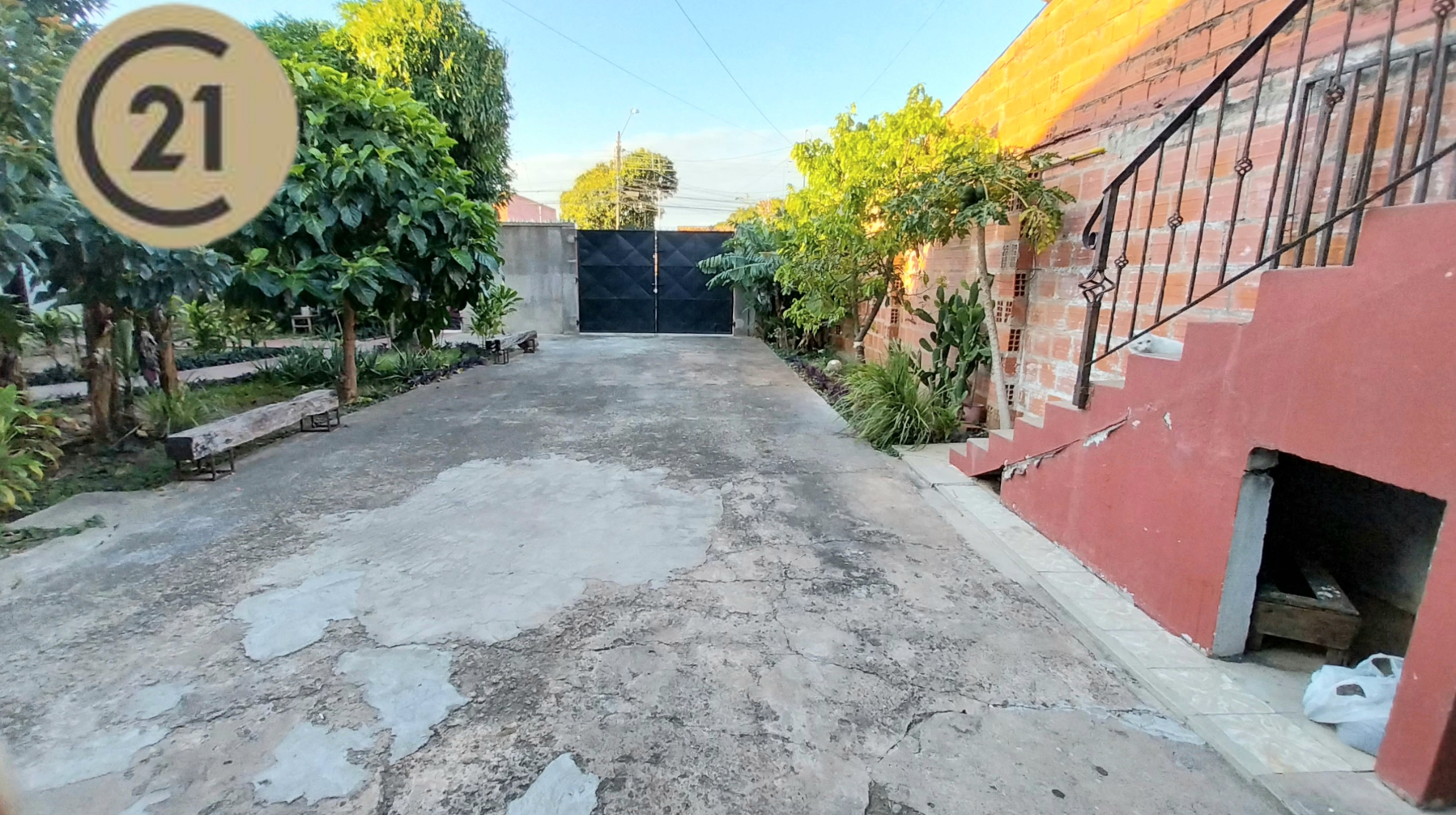 EN VENTA, ZONA ESTE, CASA DE 4 HABITACIONES: VIVIENDA Y NEGOCIO - Photo 6