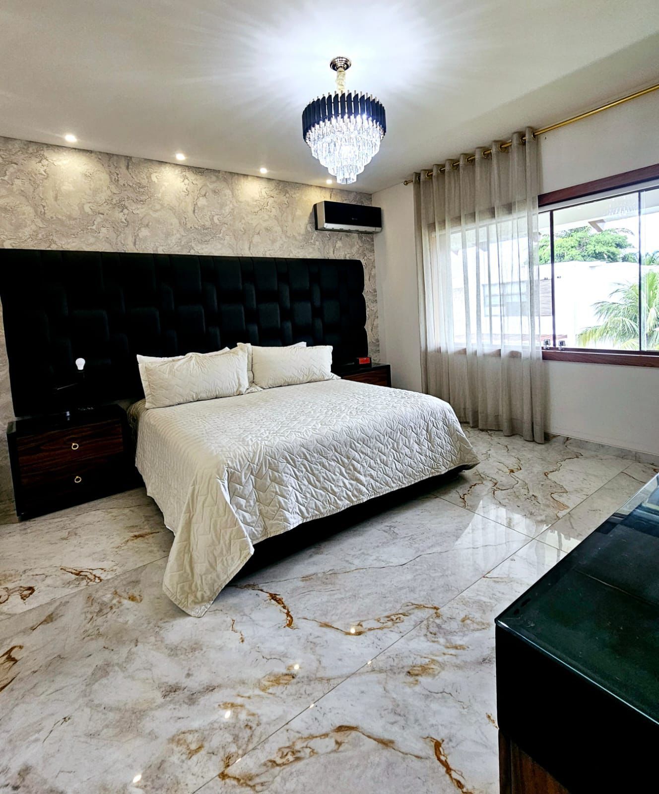 BELLA CASA DE LUJO EN VENTA – TOTALMENTE AMOBLADA - Photo 9