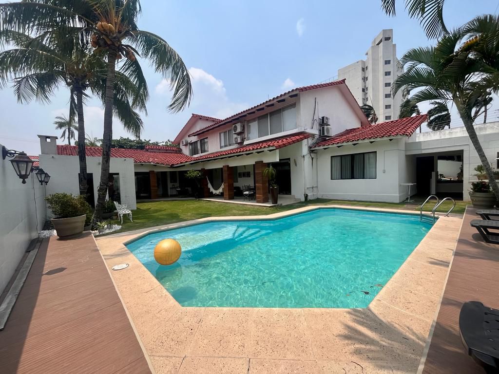Lujo Y Confort, La Casa Perfecta Para Toda Tu Familia - Photo 2