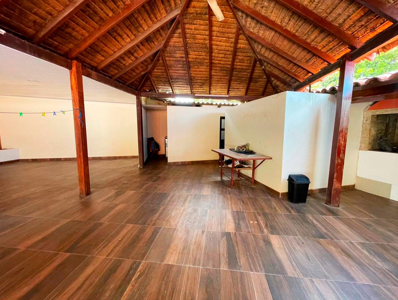 HERMOSA CASA CON PISCINA EN VENTA - Photo 18
