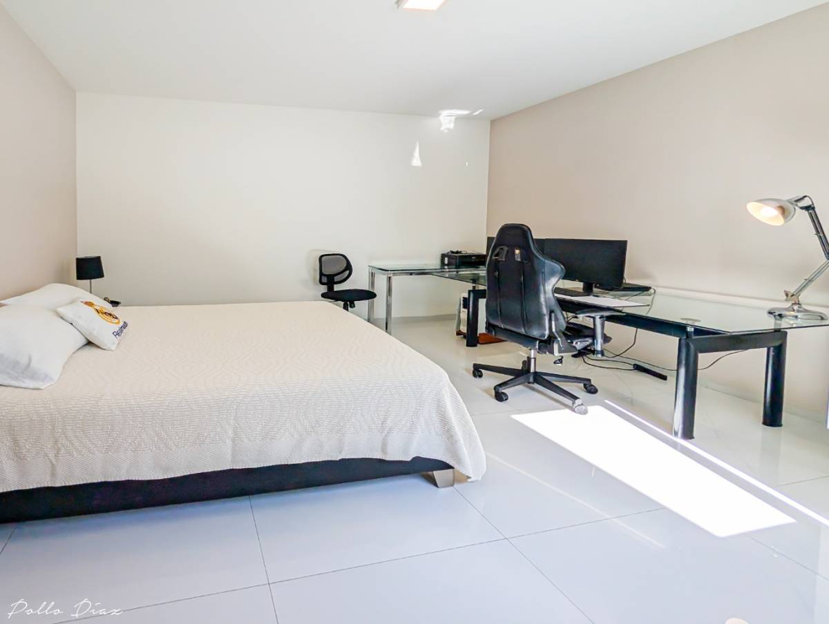 Lujo y Estilo en Cada Rincón: Casa de Ensueño a Precio Promocional - Photo 6