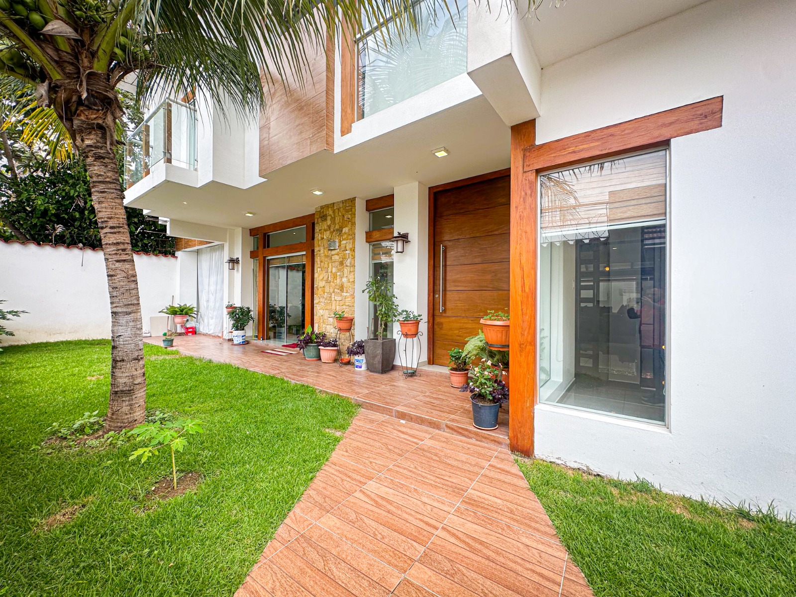 Hermosa Casa en venta Barrio Hamacas - entre 3er y 4to anillo