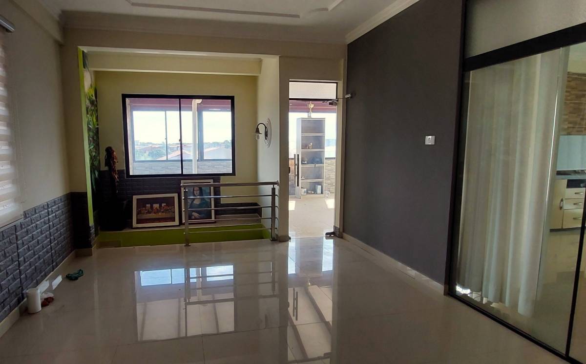 Amplia casa en venta Santos Dumond 6to anillo - Photo 9