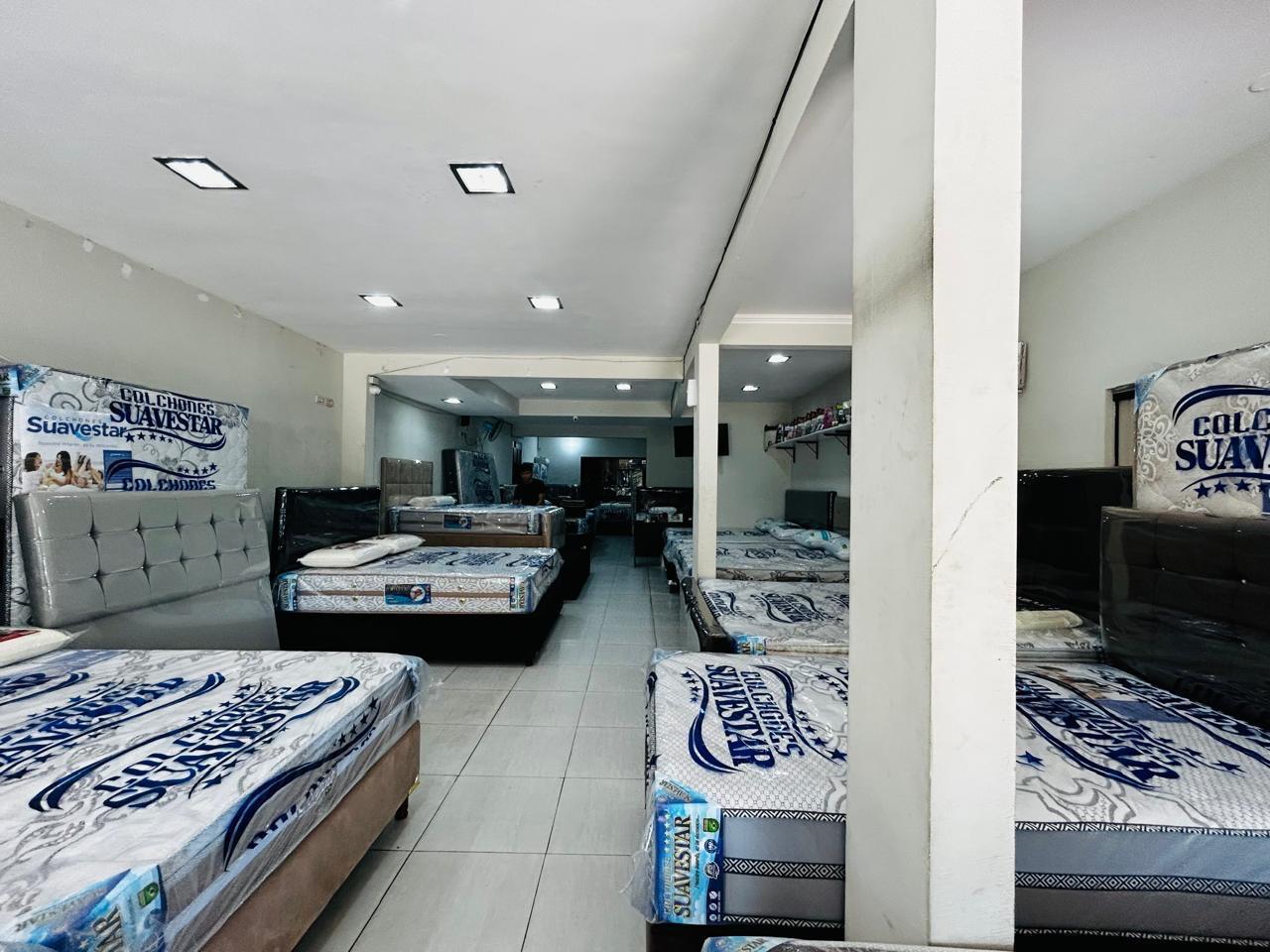 Casa comercial de 3 plantas en zona Mercado Abasto y sobre avenida - Photo 2