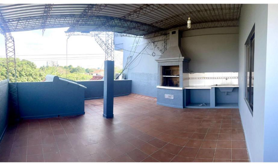 Casa comercial de 3 plantas en zona Mercado Abasto y sobre avenida - Photo 11