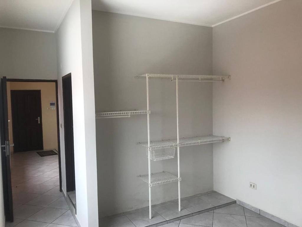 Casa comercial de 3 plantas en zona Mercado Abasto y sobre avenida - Photo 14