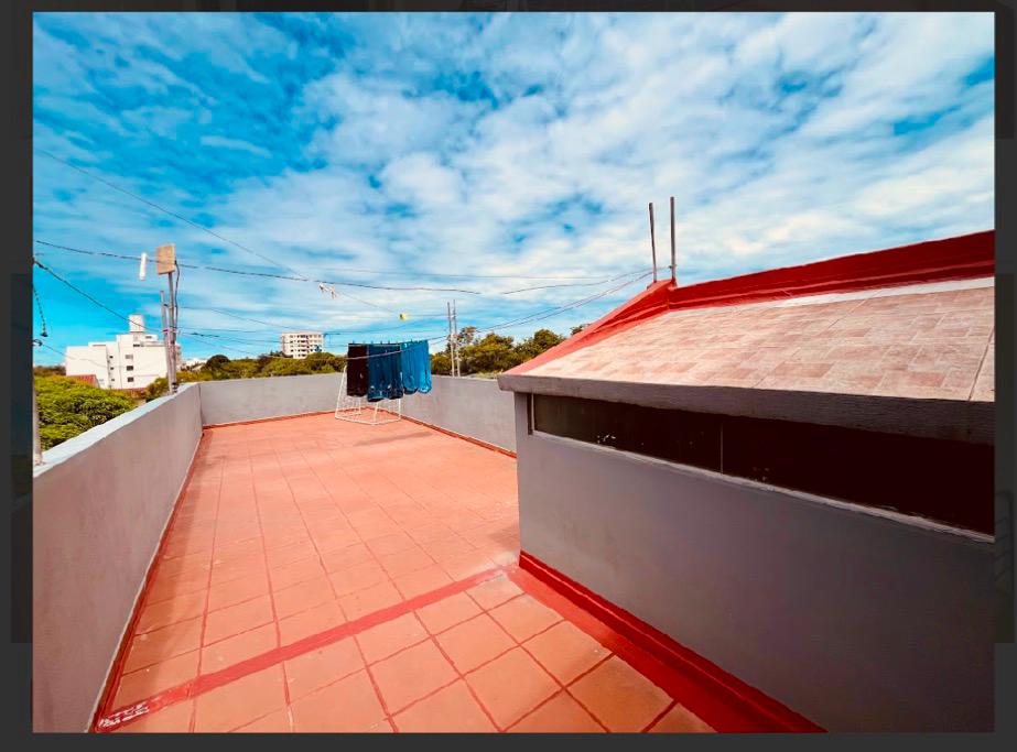 Casa comercial de 3 plantas en zona Mercado Abasto y sobre avenida - Photo 19