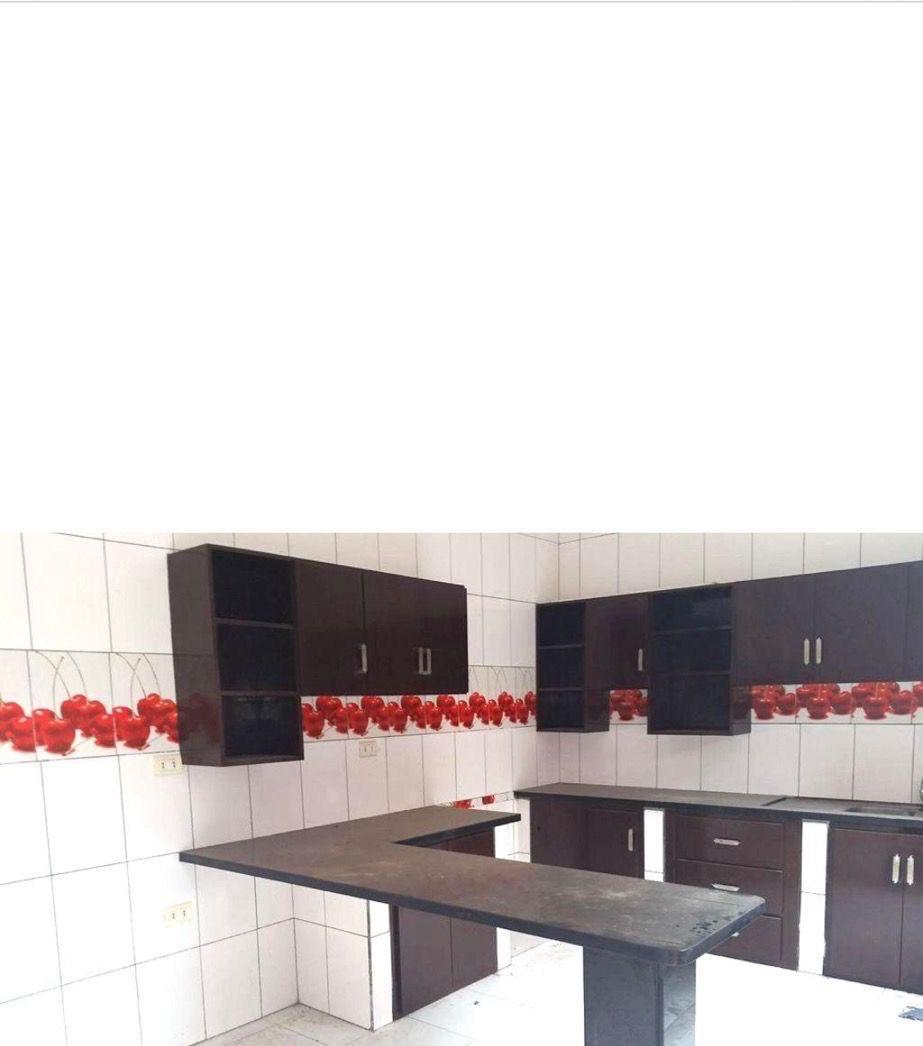 Casa comercial de 3 plantas en zona Mercado Abasto y sobre avenida - Photo 4