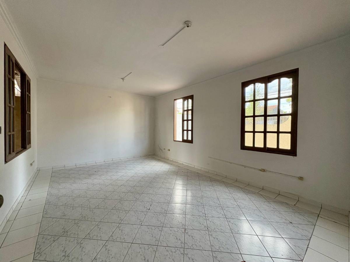 AMPLIA CASA EN VENTA – BARRIO ESTACIÓN ARGENTINA - Photo 12
