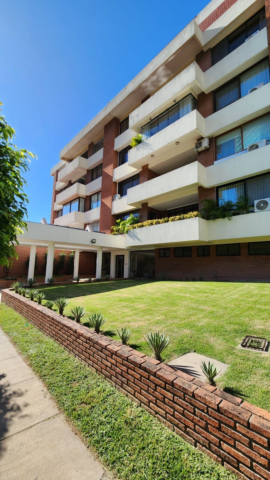 EQUIPETROL DEPARTAMENTO DE LUJO EN VENTA