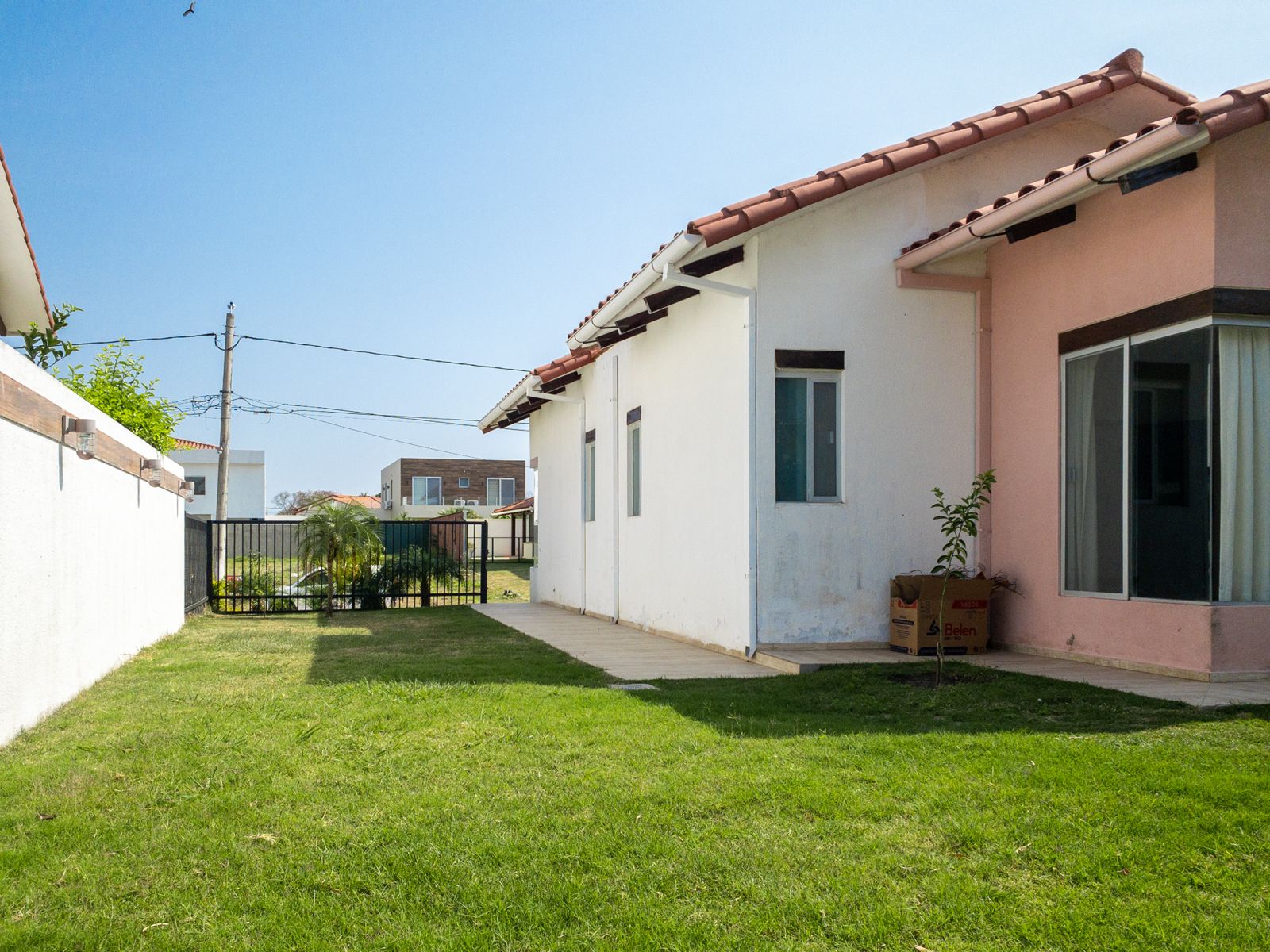 Casa En venta O Alquier En El Urubo Condominio Santa Cruz De La Colina - Photo 10