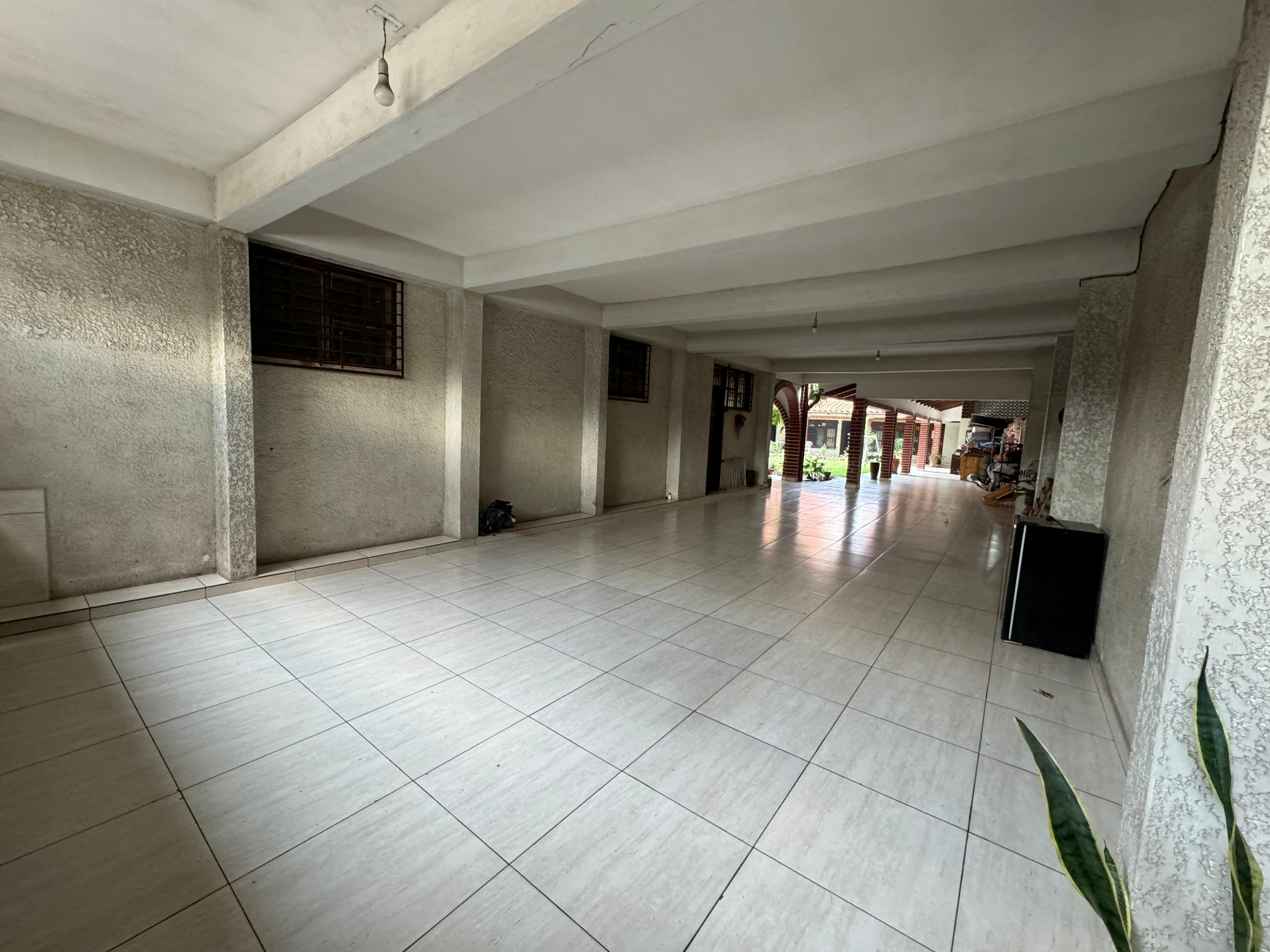 Casa con 7 Locales en Venta Doble Vía La Guardia - Photo 4