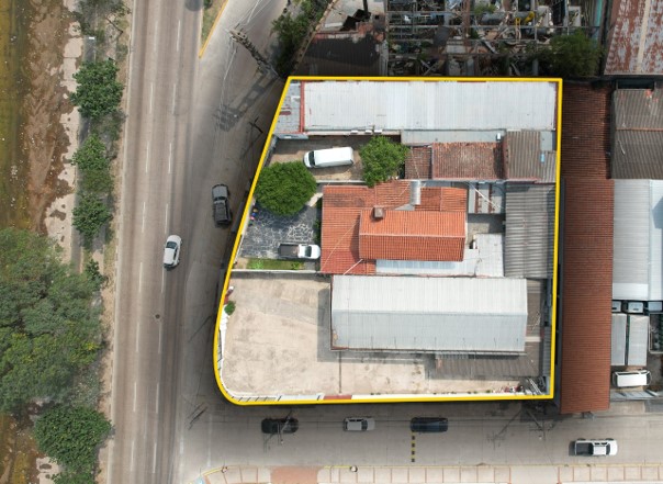 Showroom,galpon,local Comercial Y Oficinas En Venta - Photo 2