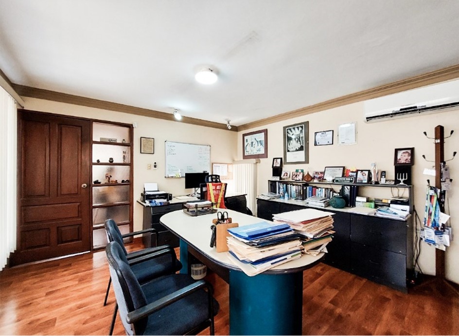 Showroom,galpon,local Comercial Y Oficinas En Venta - Photo 11