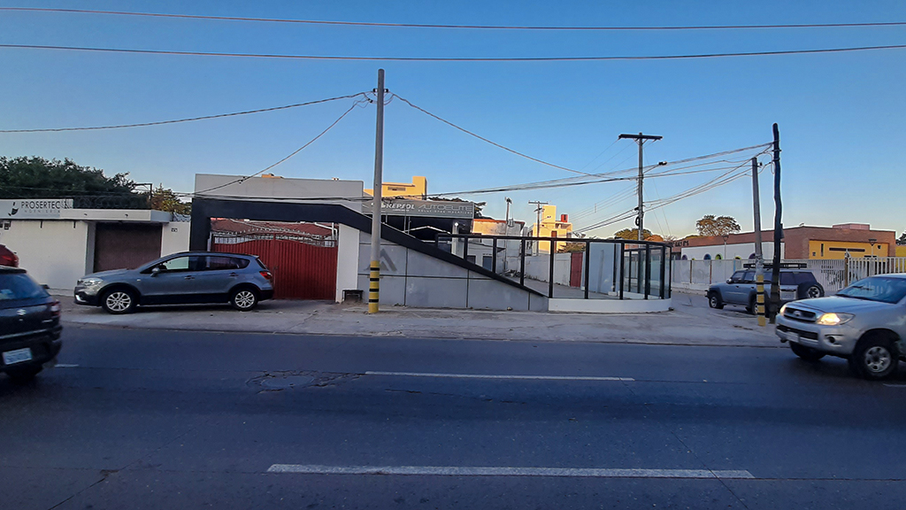 Showroom,galpon,local Comercial Y Oficinas En Venta - Photo 16