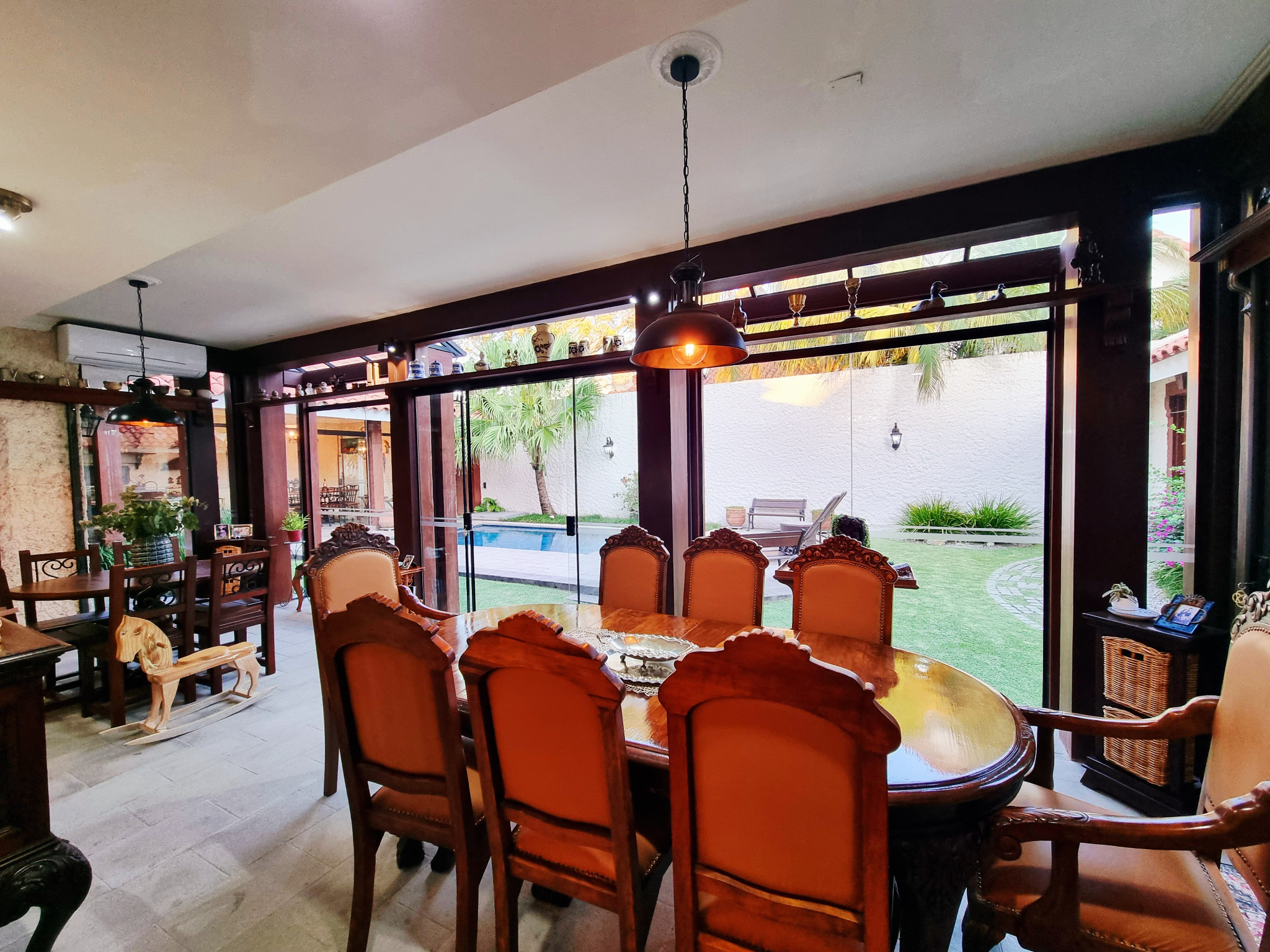 En Venta! Lujosa casa en Equipetrol Norte - Photo 13