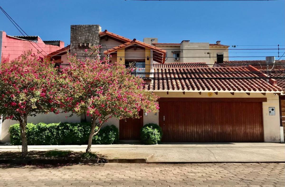 CASA AMPLIA PARA EMPRESA O VIVIENDA SOBRE AV. TTE. VEGA - Photo 15