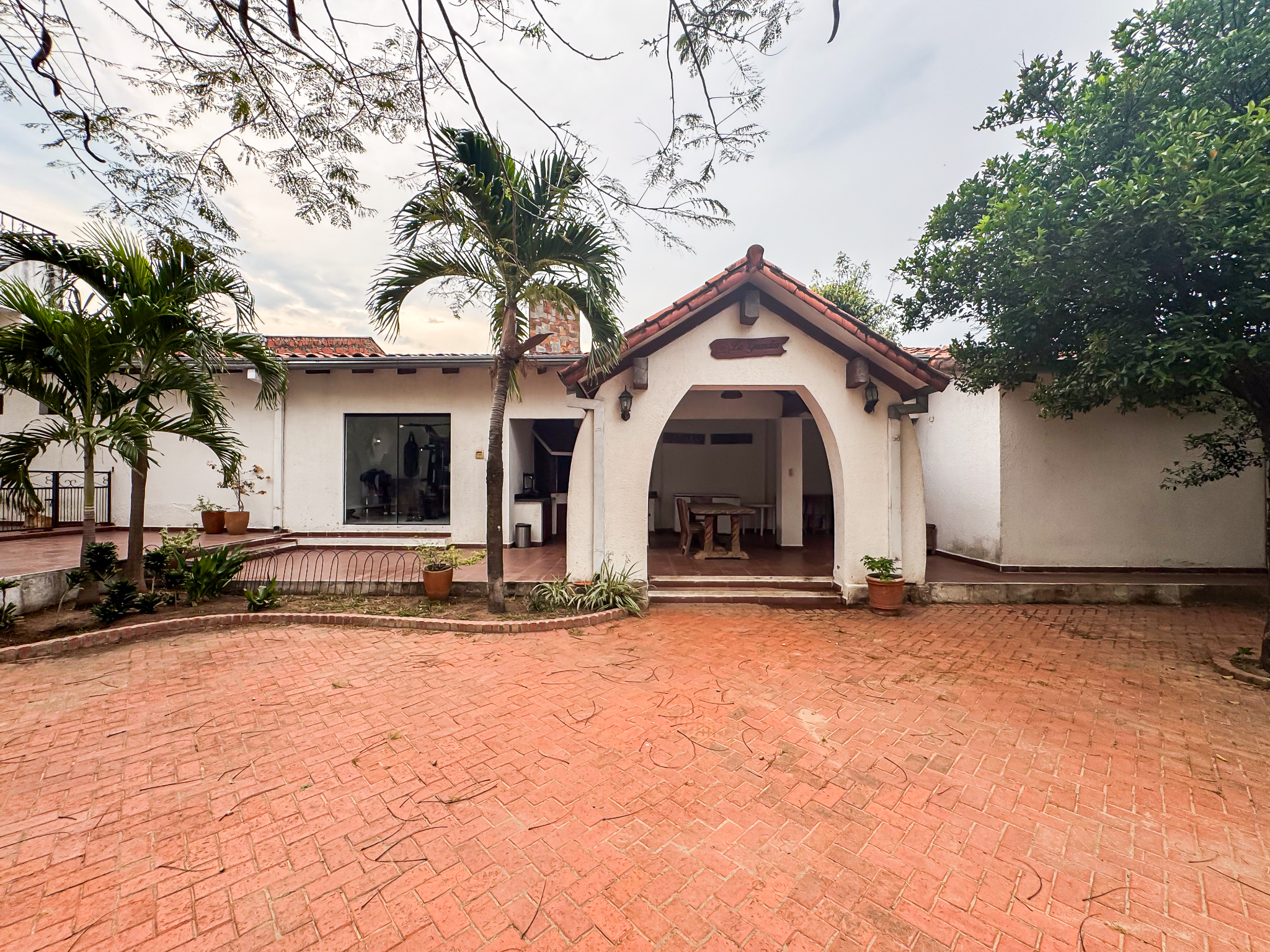 LA GUARDIA, CASA QUINTA A 1 CUADRA DE LA DOBLE VÍA - EN VENTA - Photo 5