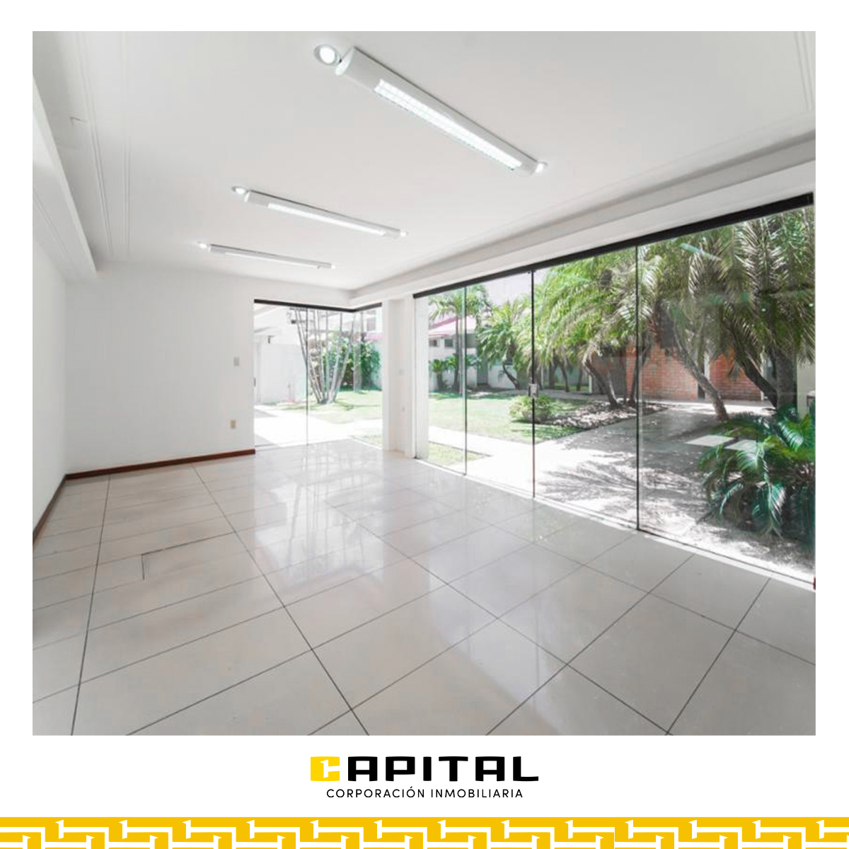 AMPLIA CASA EN VENTA SOBRE CALLE SUCRE – A UNA CUADRA DEL 1ER ANILLO - Photo 2
