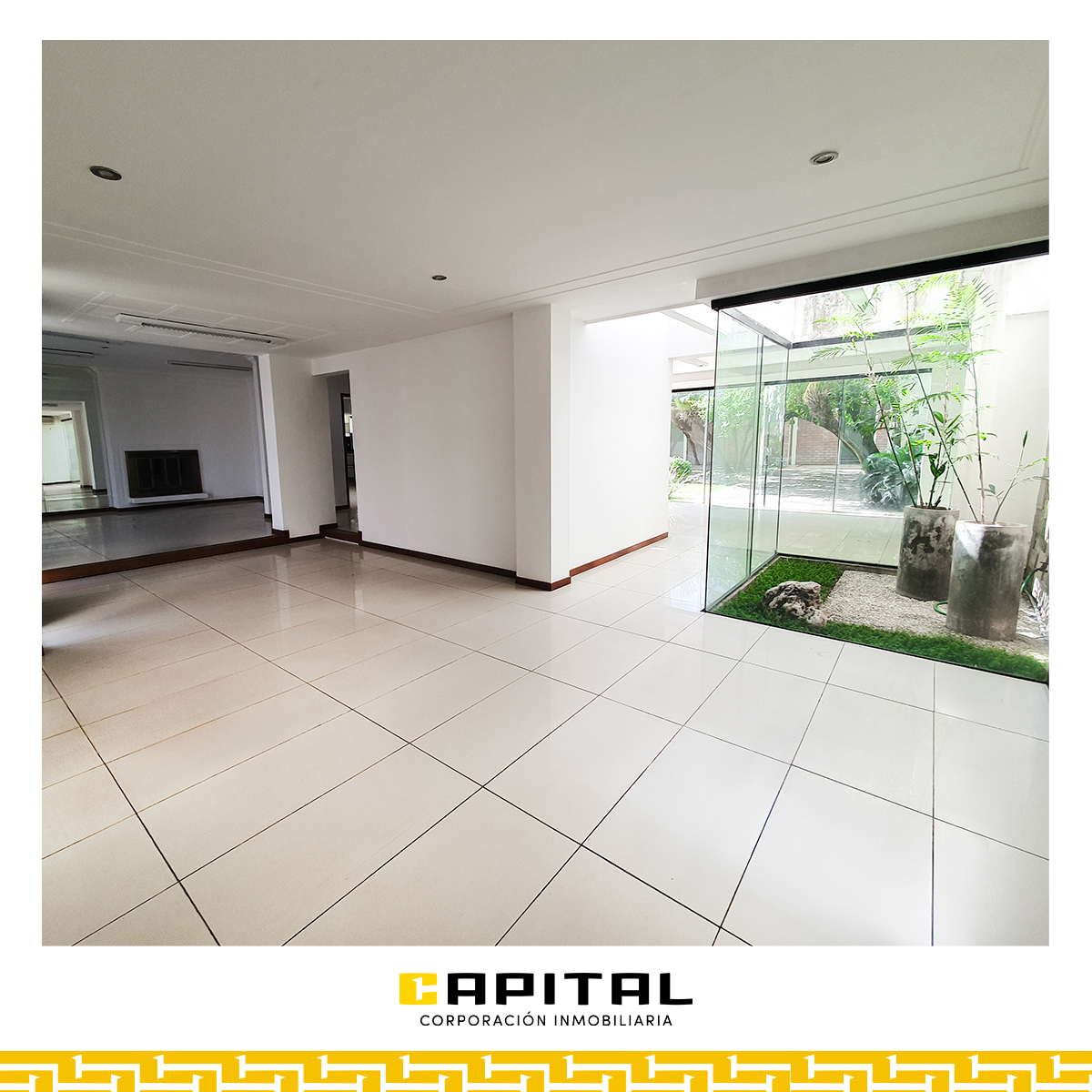 AMPLIA CASA EN VENTA SOBRE CALLE SUCRE – A UNA CUADRA DEL 1ER ANILLO - Photo 6