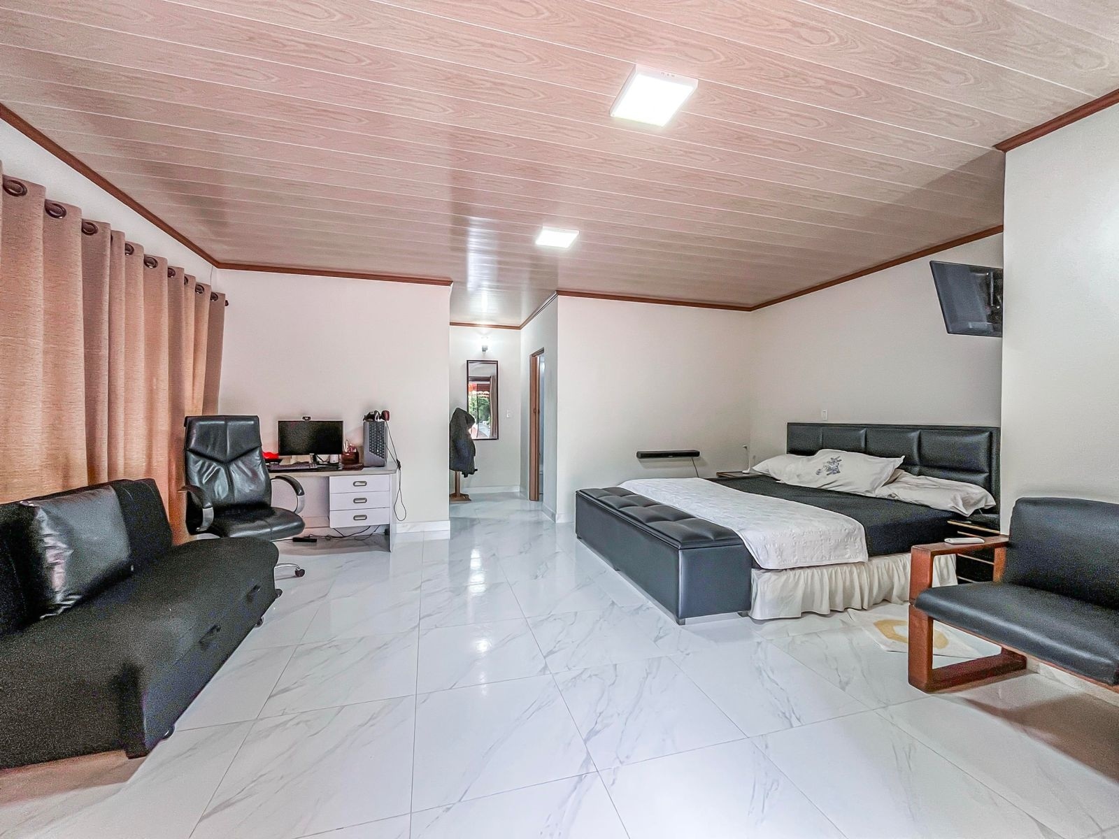 HERMOSA QUINTA EN VENTA EN WARNES - Photo 10