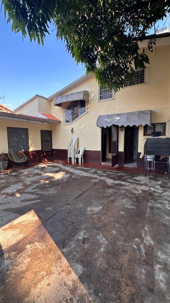 EN VENTA | CASA AMPLIA Y VERSÁTIL | 2DO ANILLO ENTRE ALEMANIA Y BENI - Photo 2