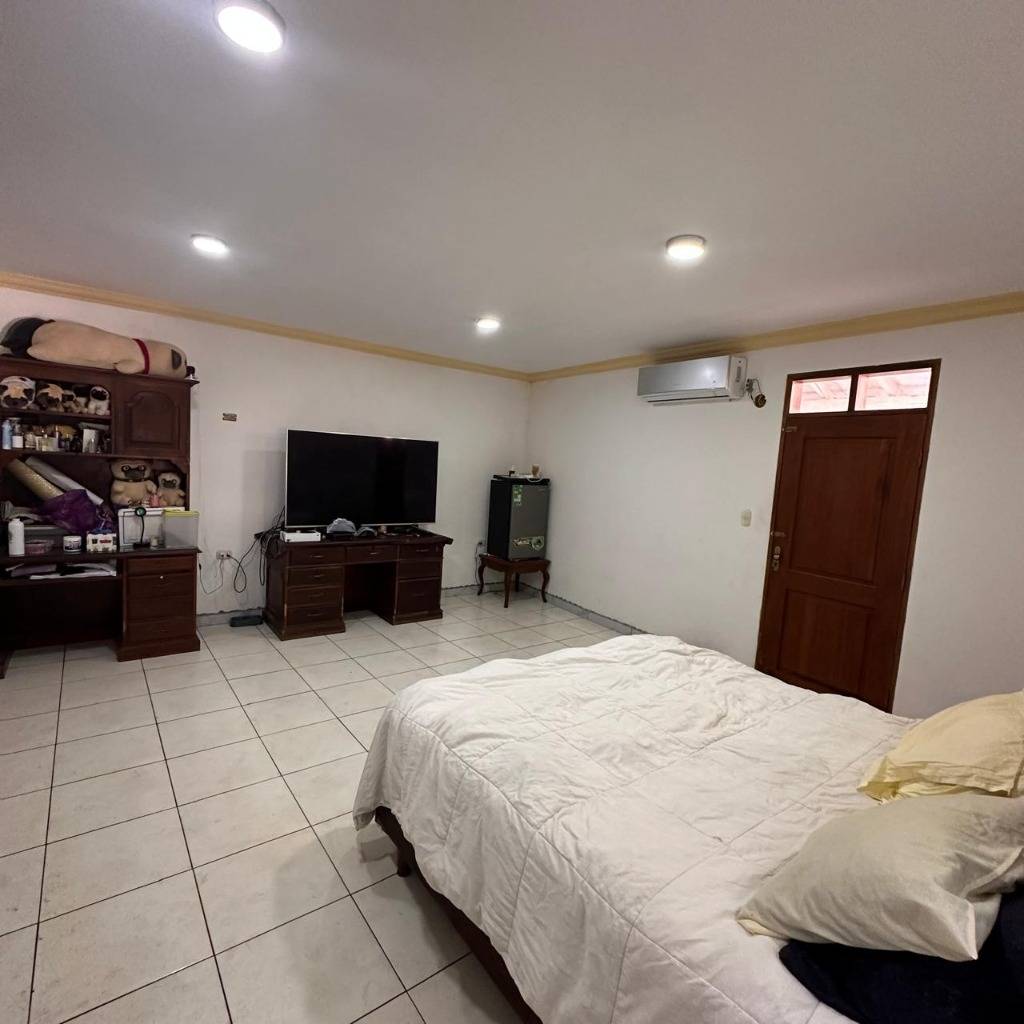 EN VENTA | CASA AMPLIA Y VERSÁTIL | 2DO ANILLO ENTRE ALEMANIA Y BENI - Photo 5