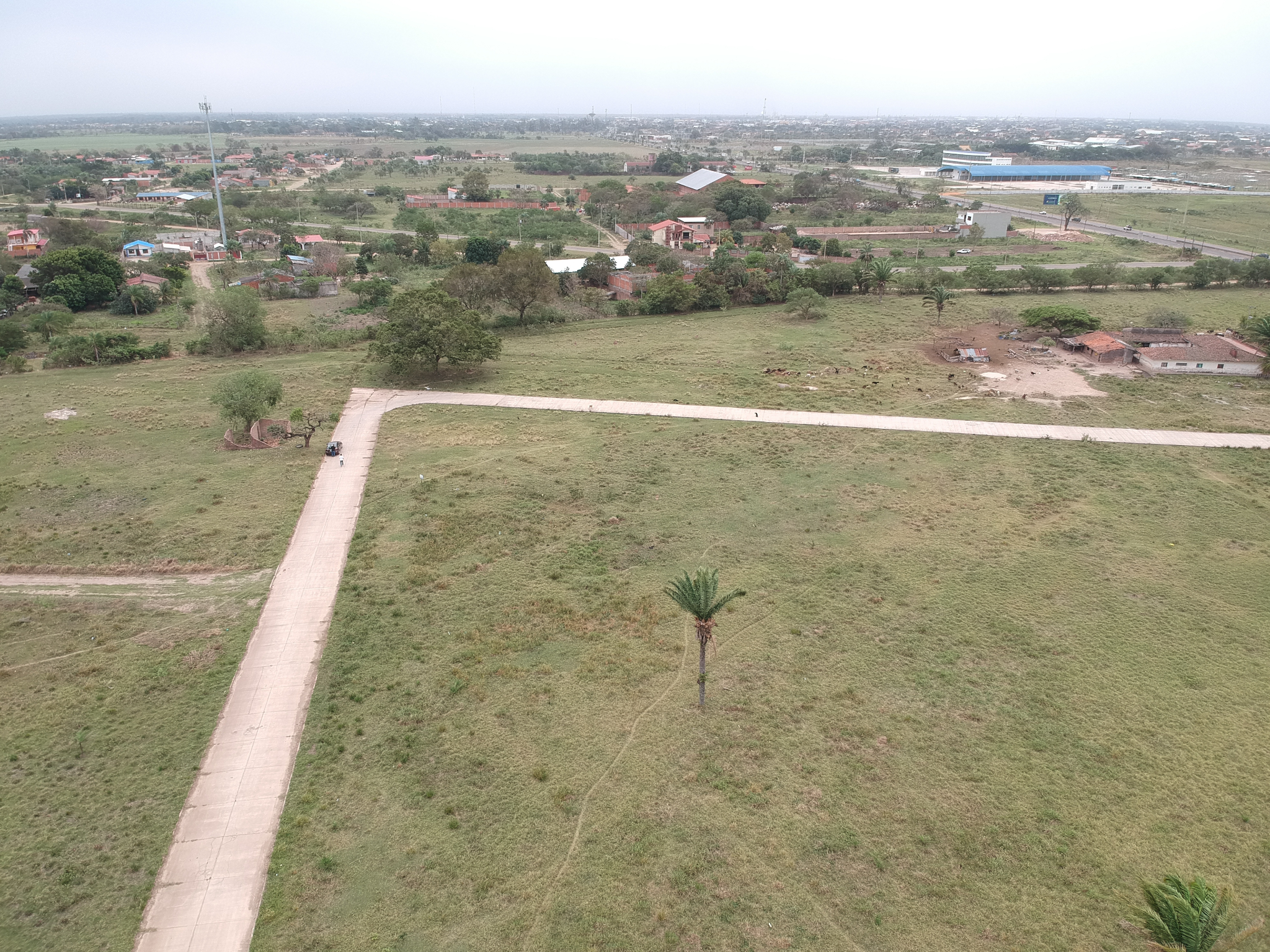 TERRENO EN VENTA - URBANIZACION CELINA III - CARRETERA A MONTERO - Photo 2