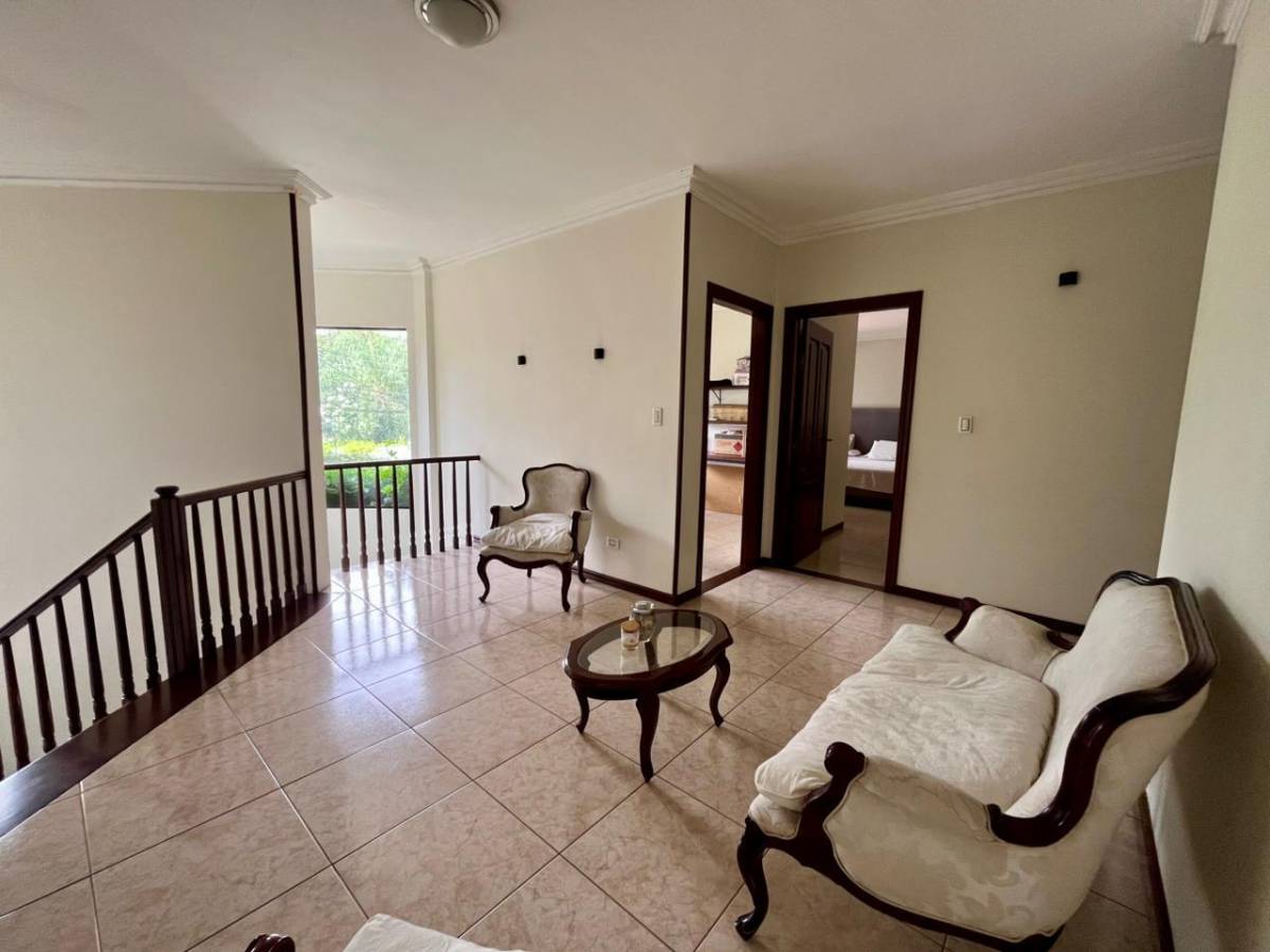 Casa en Venta – 2do Anillo | Zona Gimnasio Reyes - Photo 11
