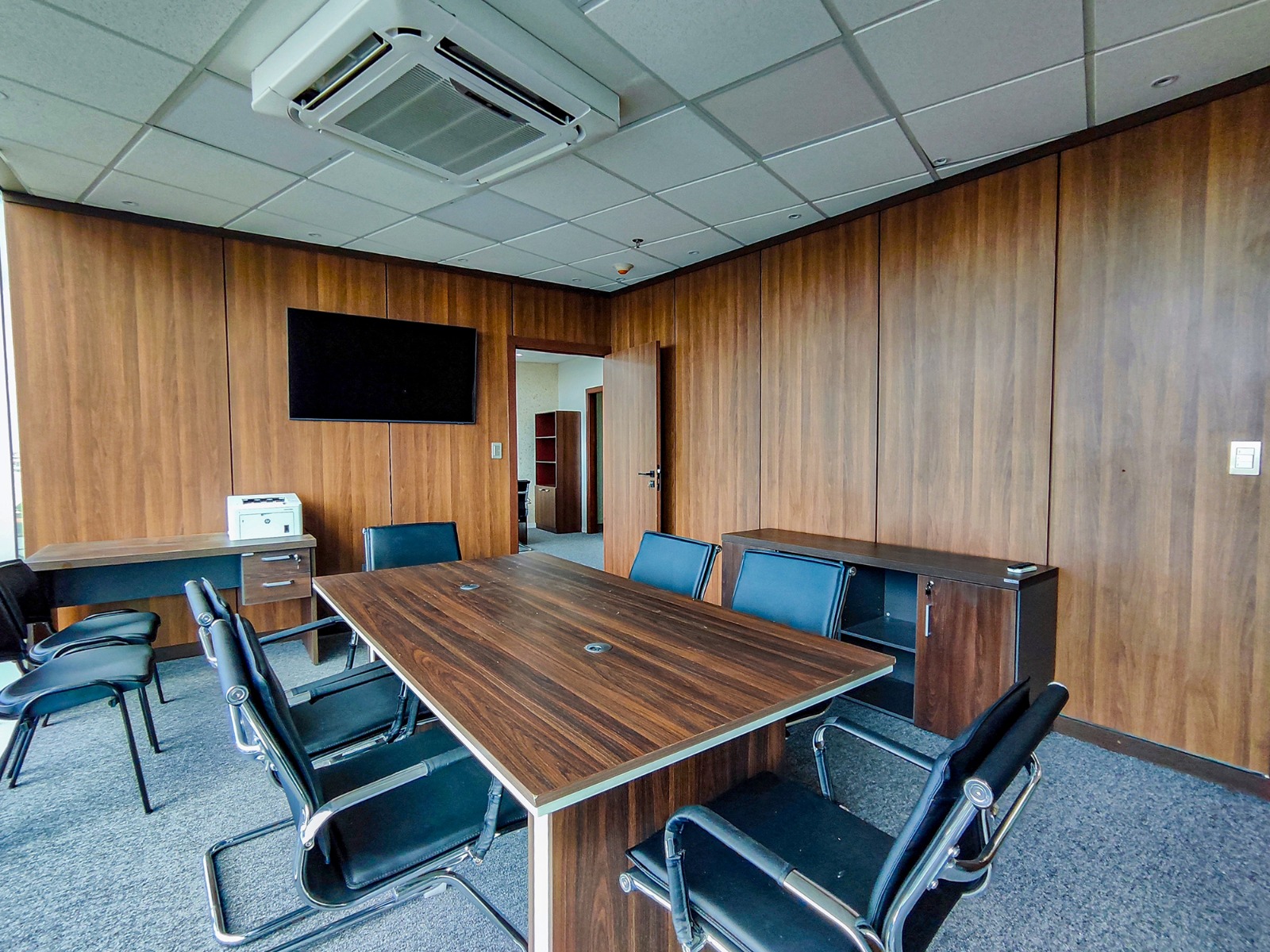 Oficina en Equipetrol - Photo 2