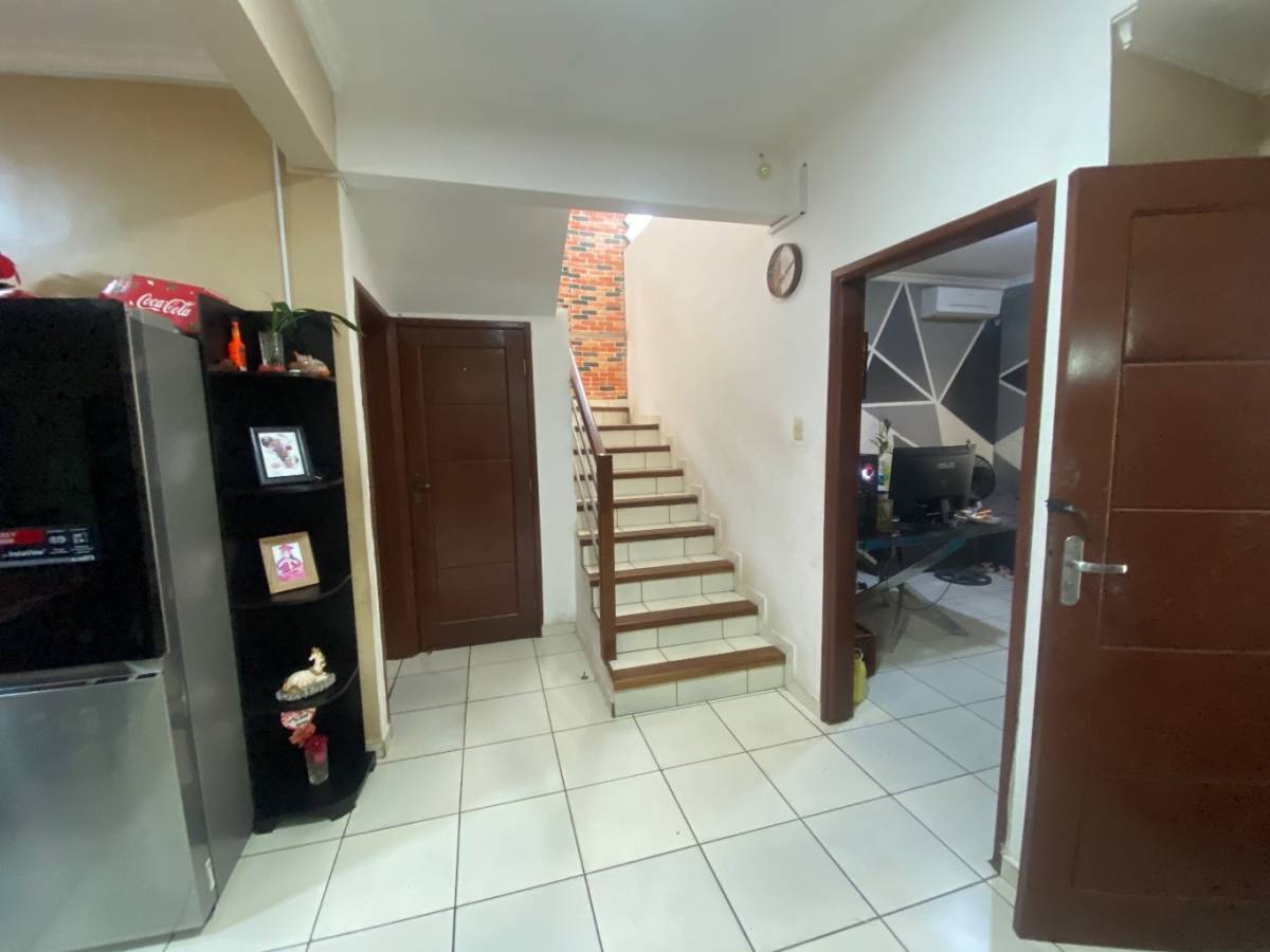 CASA EN VENTA SOBRE AVENIDA COLECTORA - ZONA SUR - Photo 10