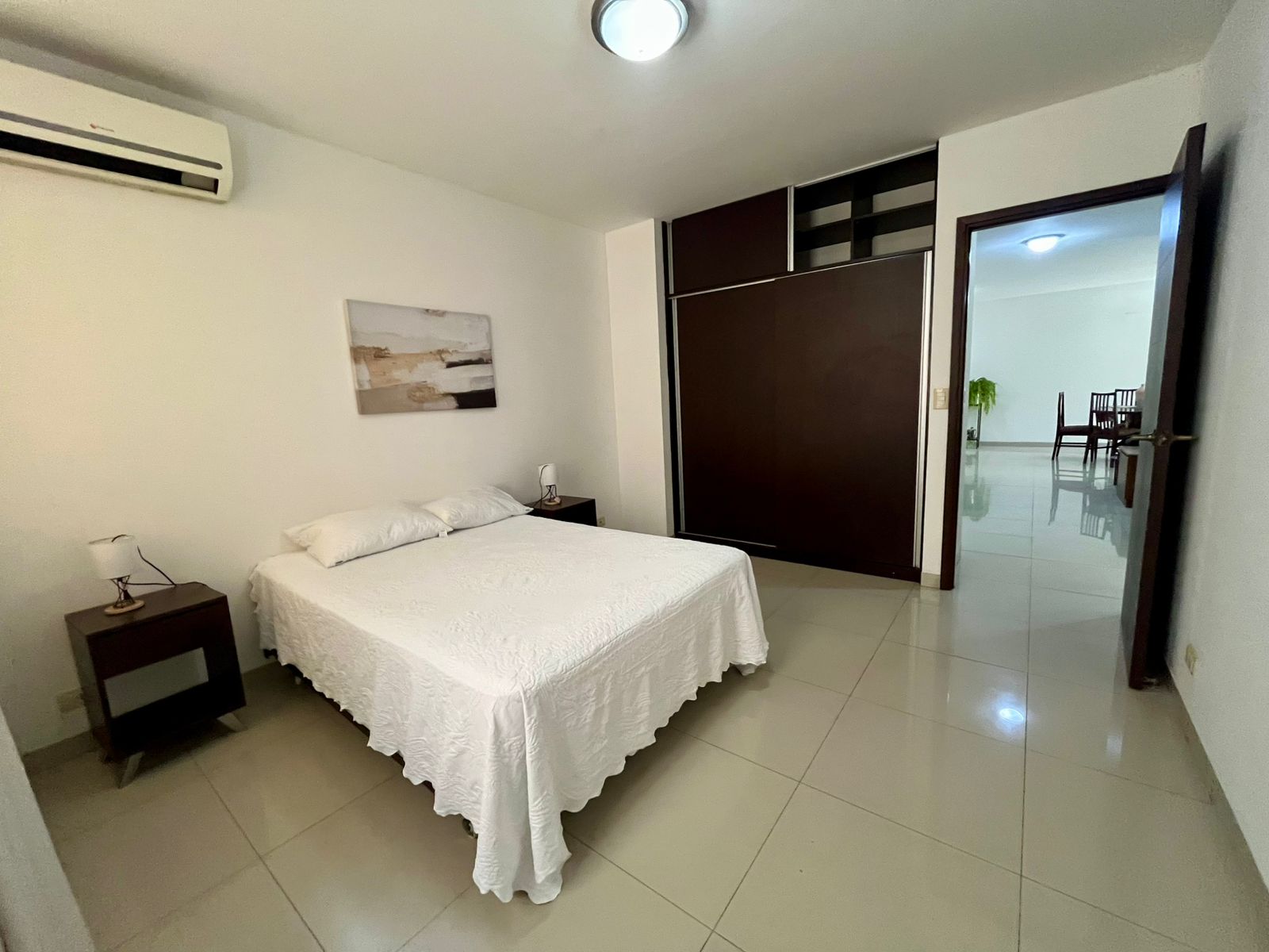 AMPLIO Y ELEGANTE DEPARTAMENTO EN ZONA SUR PARALELO AV. LAS AMERICAS - Photo 10