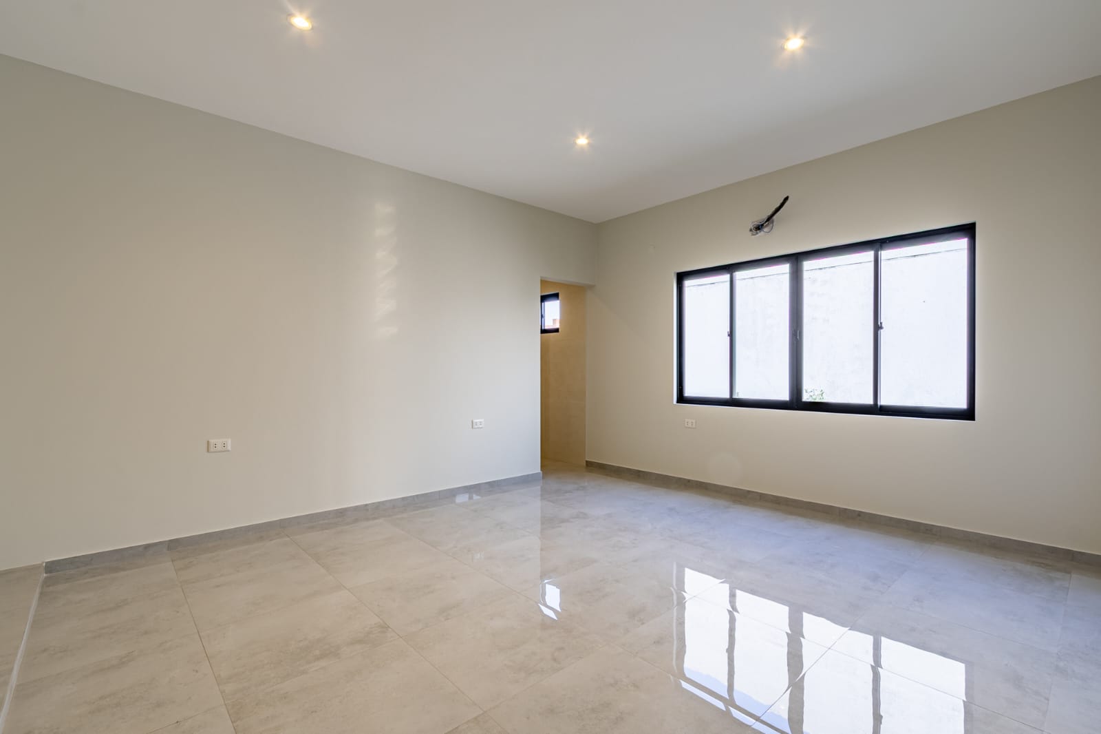 LUJOSA Y EXCLUSIVA CASA EN VENTA A ESTRENAR EN URUBO - Photo 15