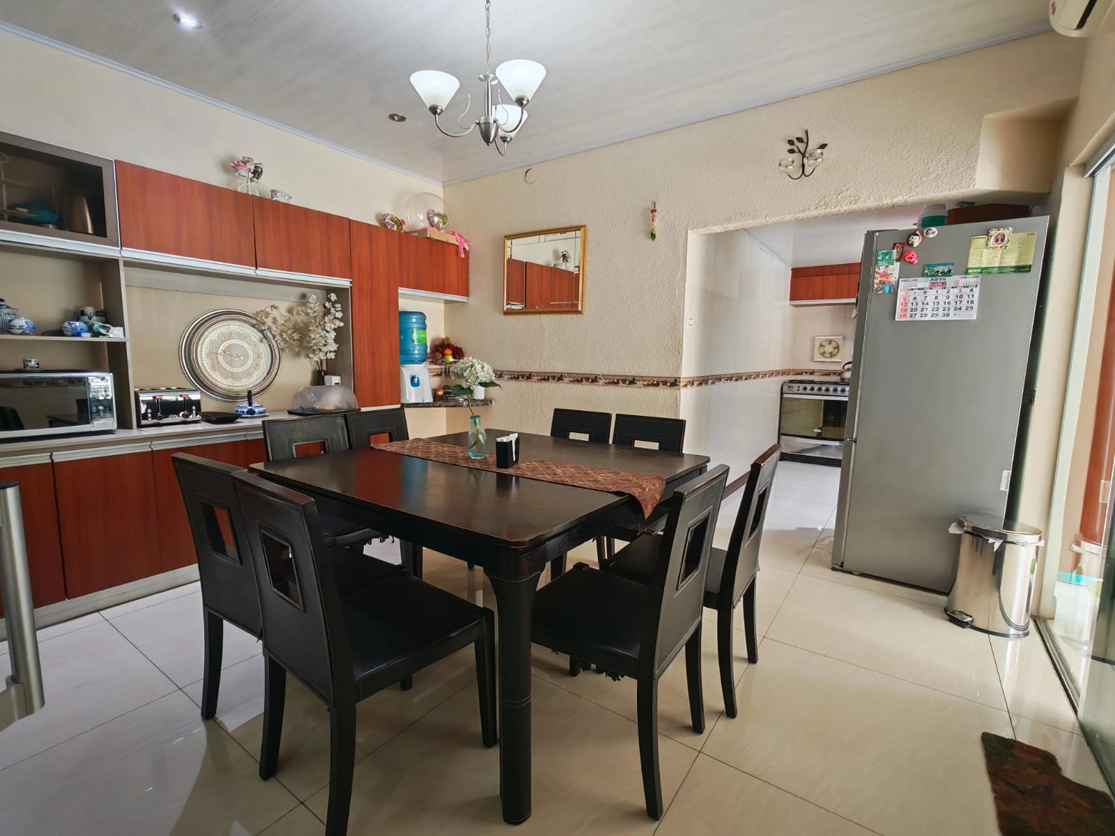 En Venta! Amplia Casa Comercial en Av. Alemana - Photo 14