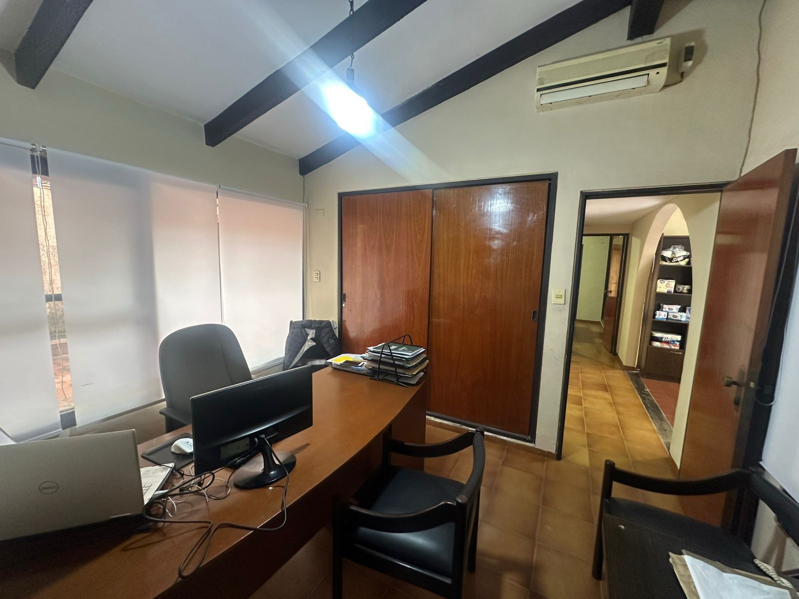 En Venta! Amplia Casa en Equipetrol - Photo 11