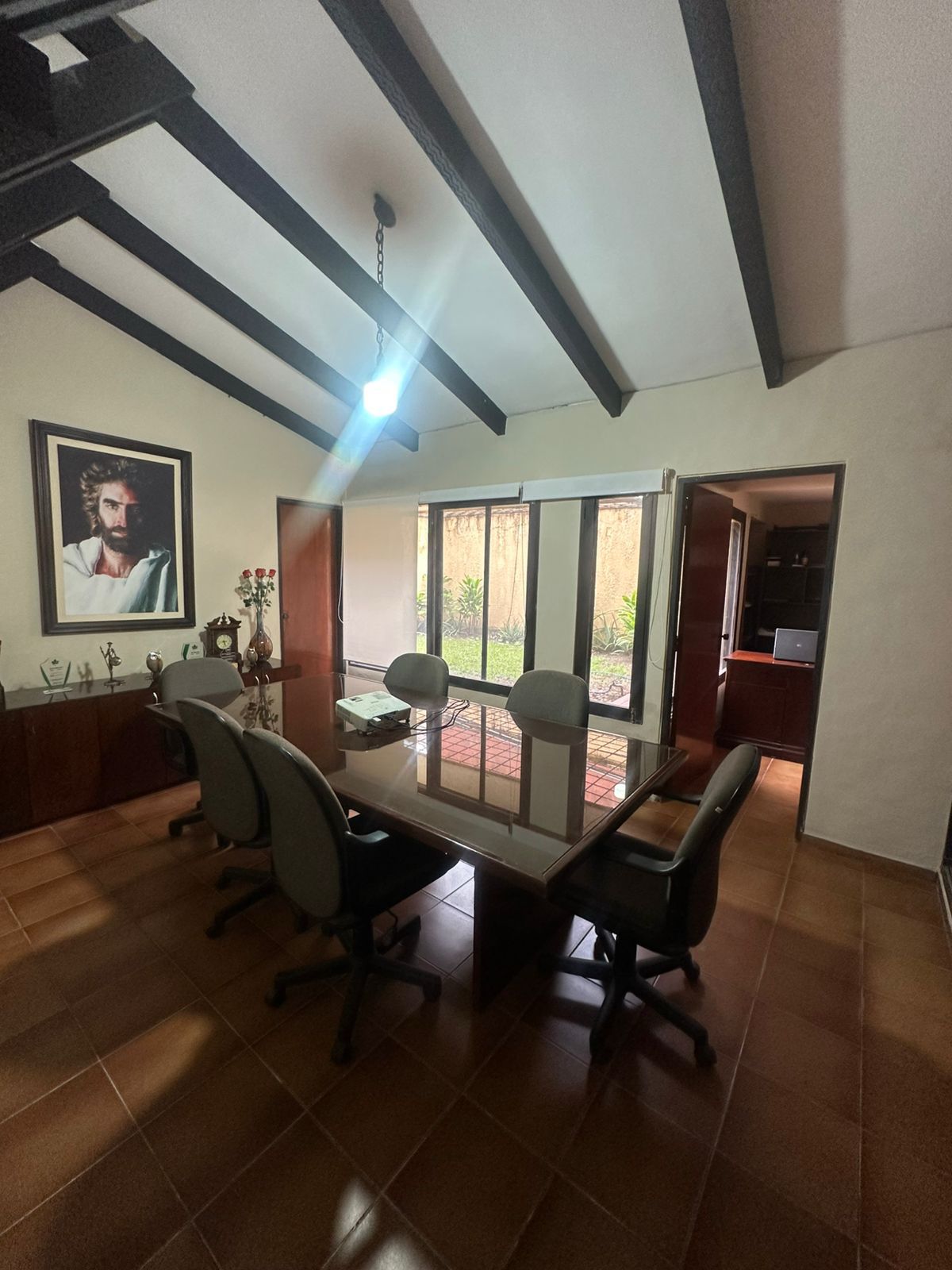 En Venta! Amplia Casa en Equipetrol - Photo 7